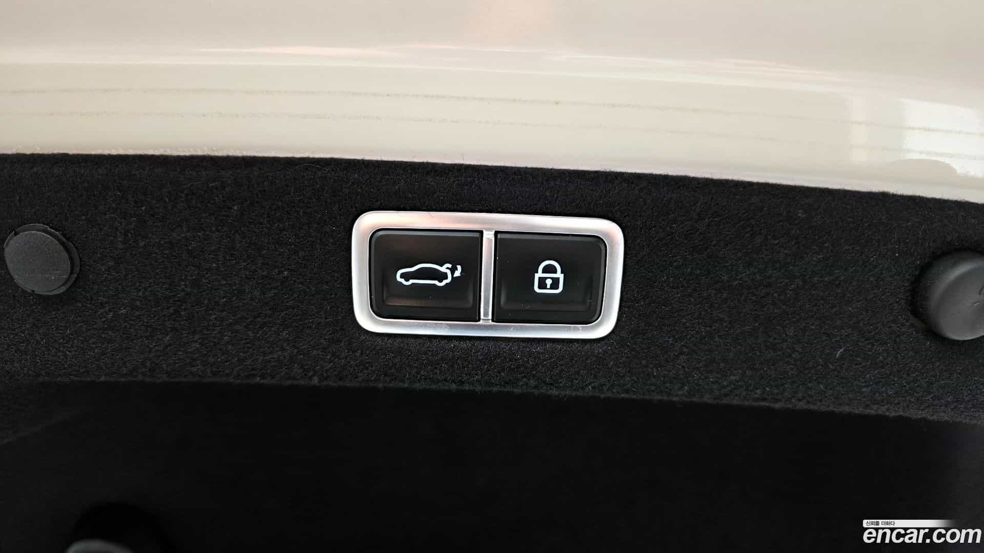 Grandeur Hyundai 2023.1-OPTION-023