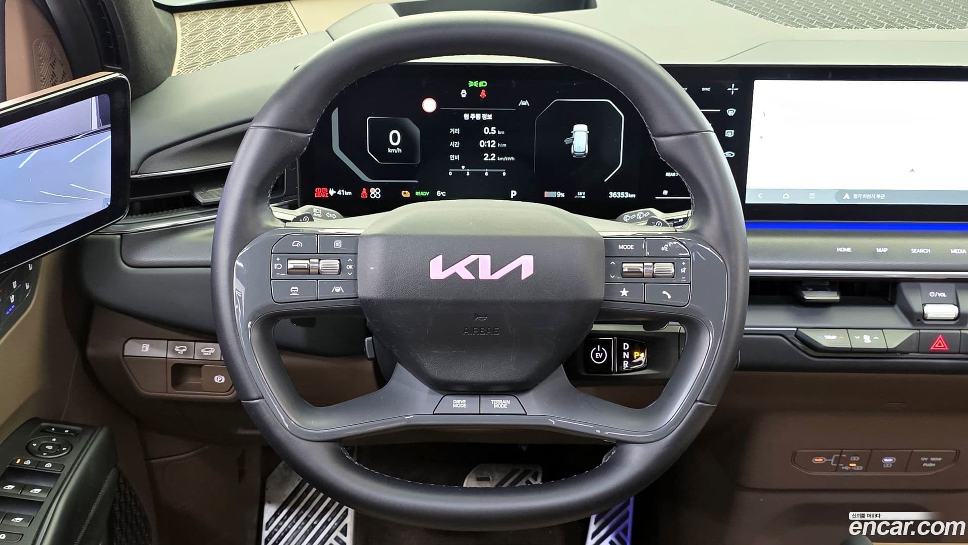 Main__Slider__Photo:EV9 Kia 2023.6-12