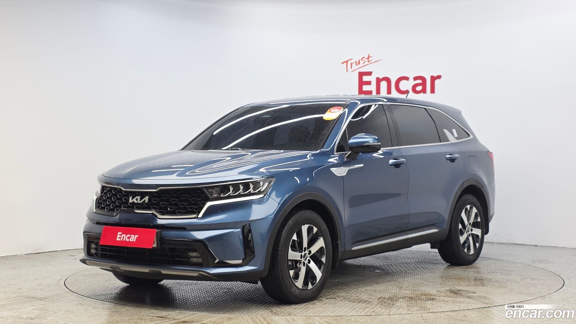 Main__Slider__Photo:Sorento Kia 2022.3-0