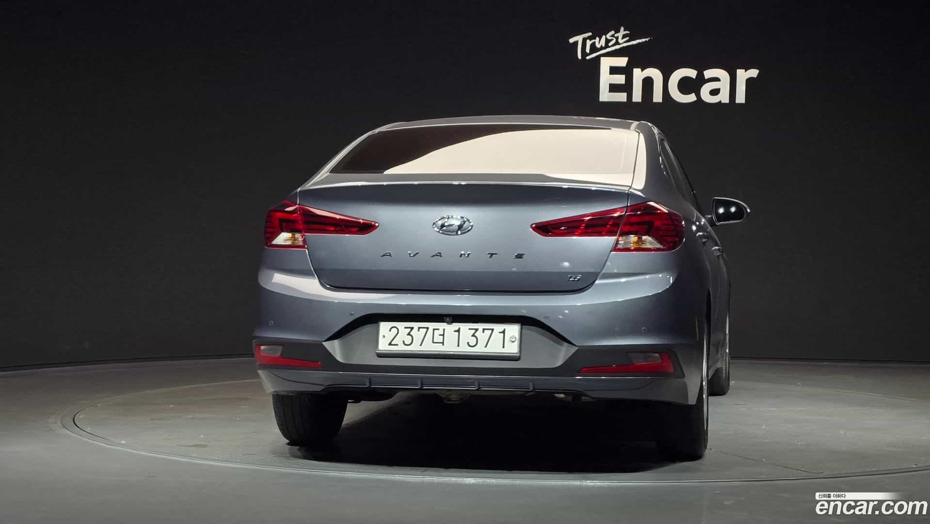 AVANTE Hyundai 2019.10-OUTER-004