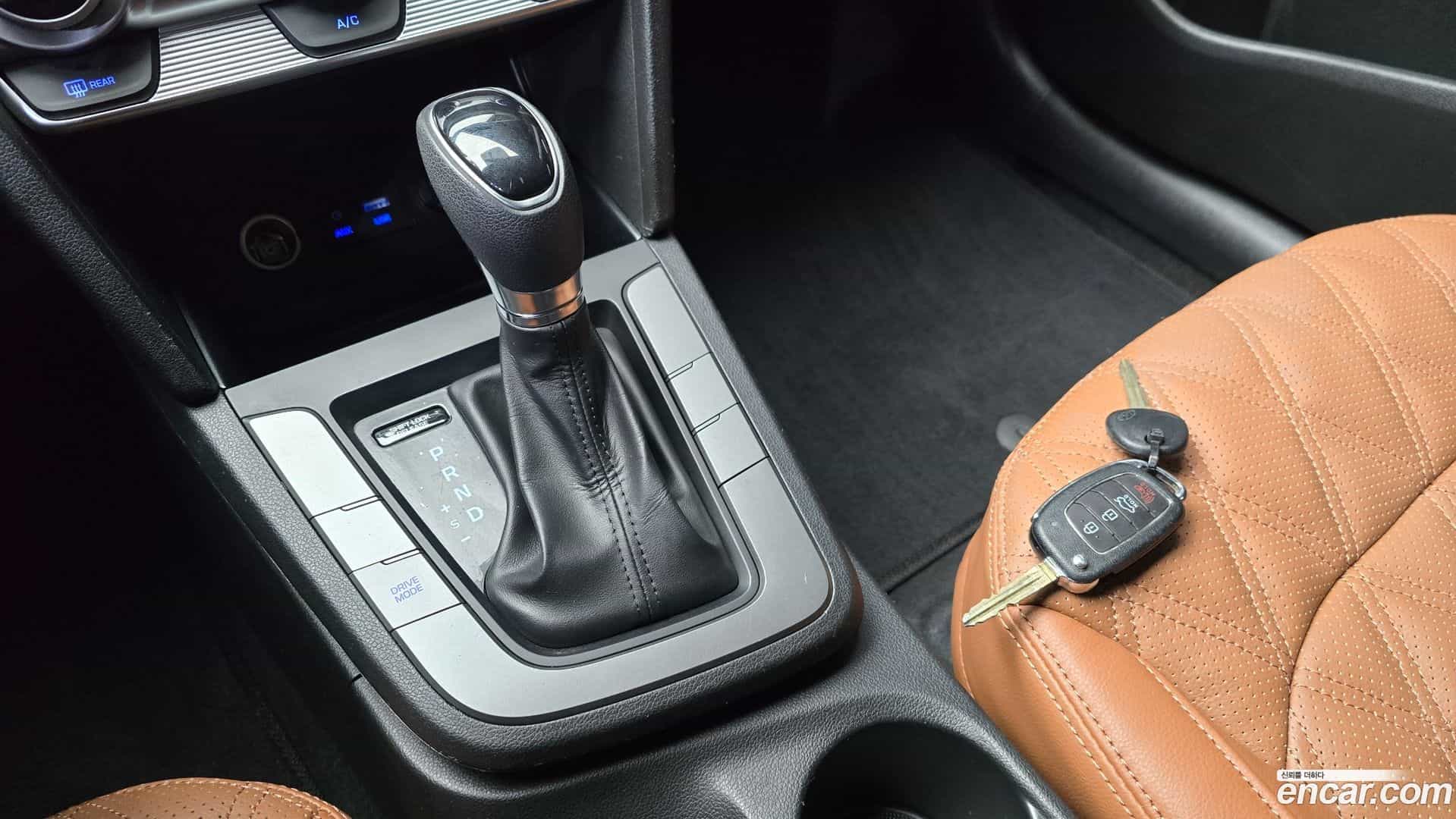 AVANTE Hyundai 2019.10-INNER-009