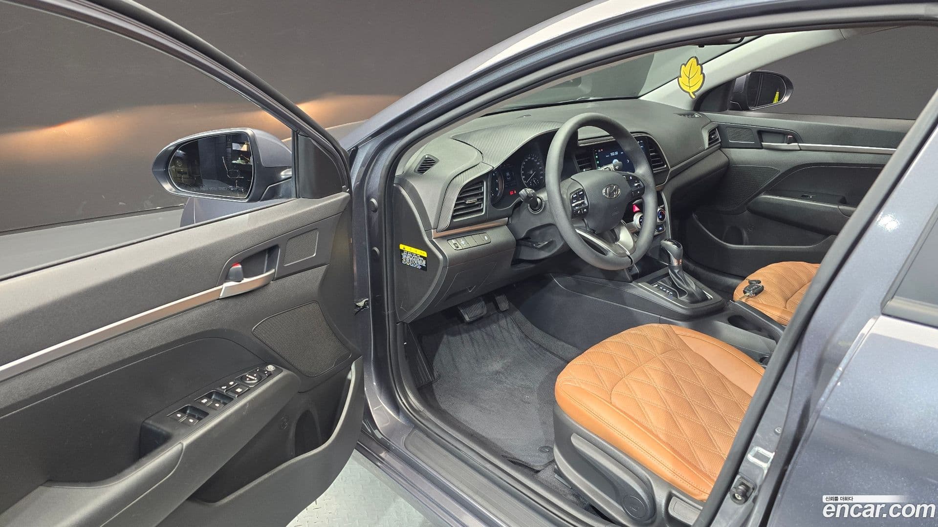 Main__Slider__Photo:AVANTE Hyundai 2019.10-9