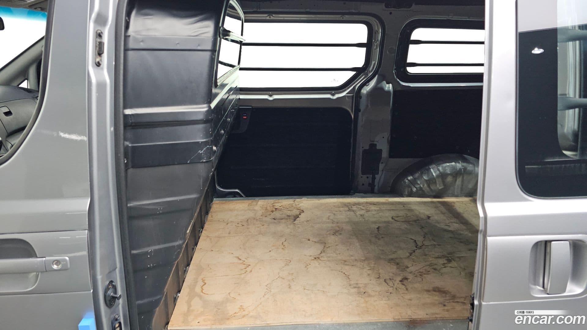 Main__Slider__Photo:Starex Hyundai 2011.0-10