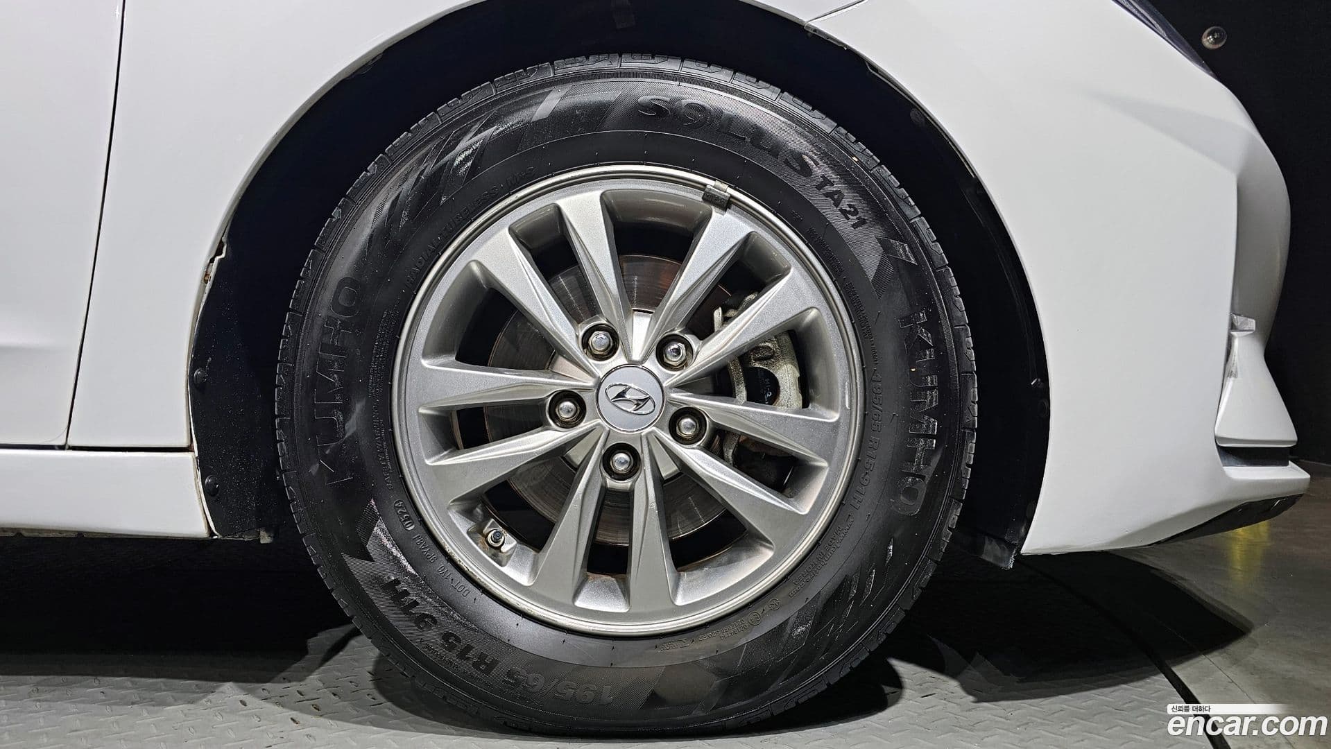 Main__Slider__Photo:AVANTE Hyundai 2018.9-4