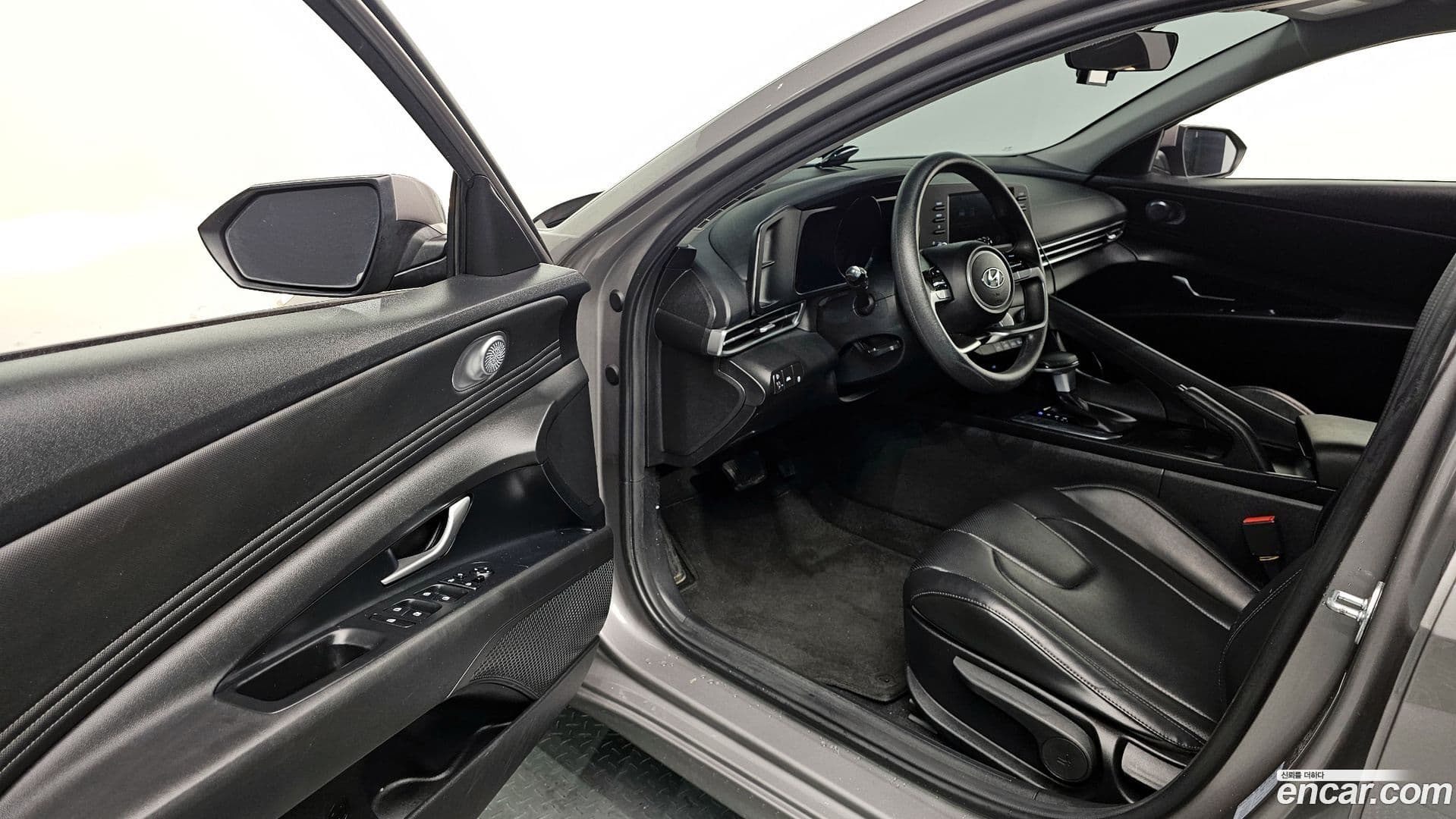 Main__Slider__Photo:AVANTE Hyundai 2023.2-10