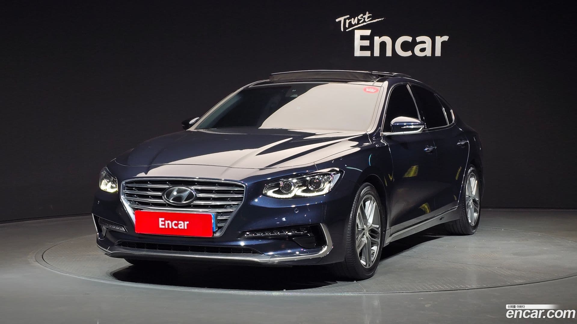 Main__Slider__Photo:Grandeur Hyundai 2018.0-0