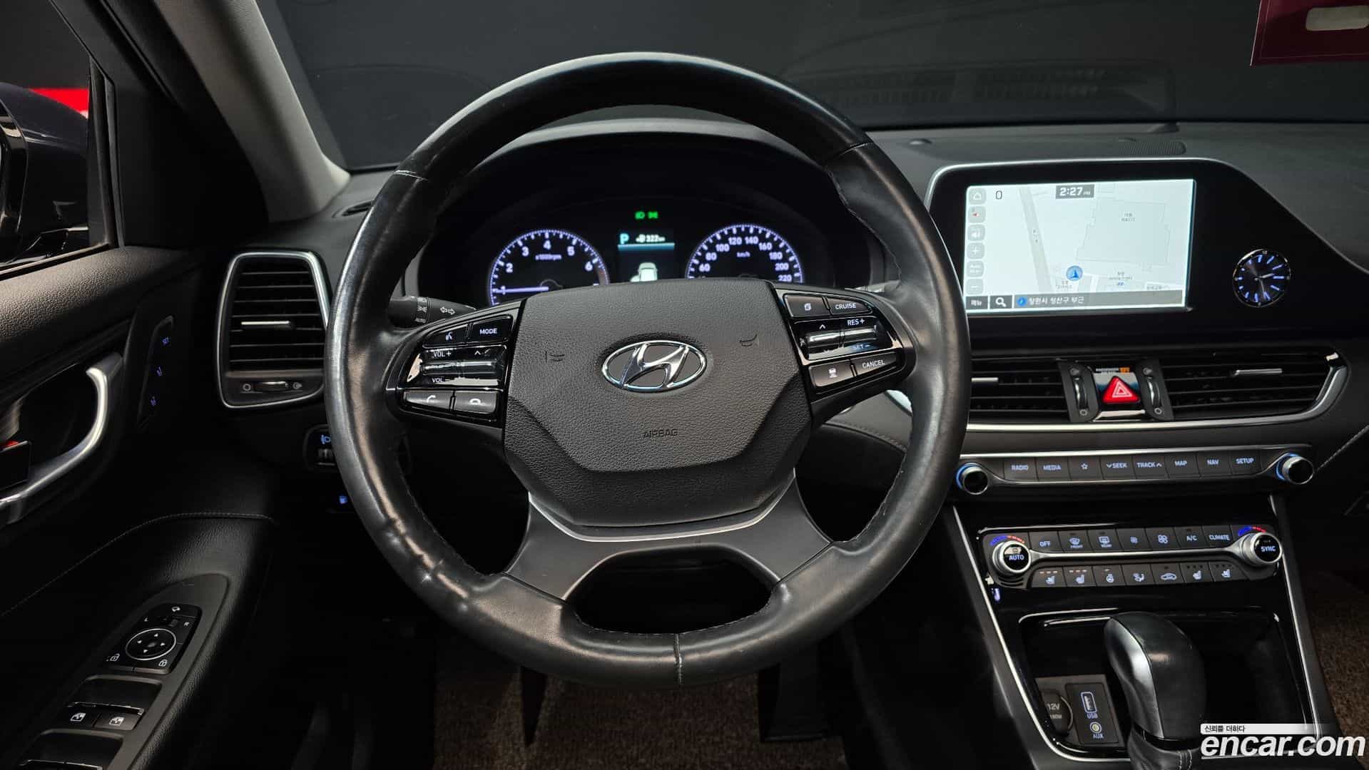 Grandeur Hyundai 2018.0-OPTION-017
