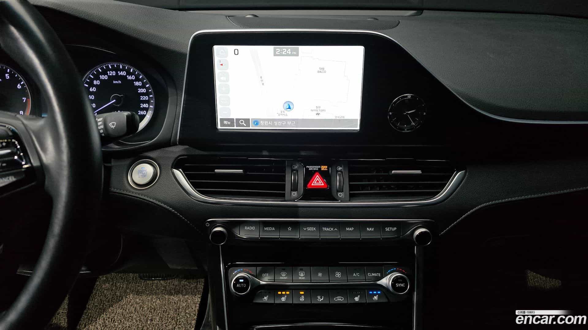 Grandeur Hyundai 2018.0-OPTION-018