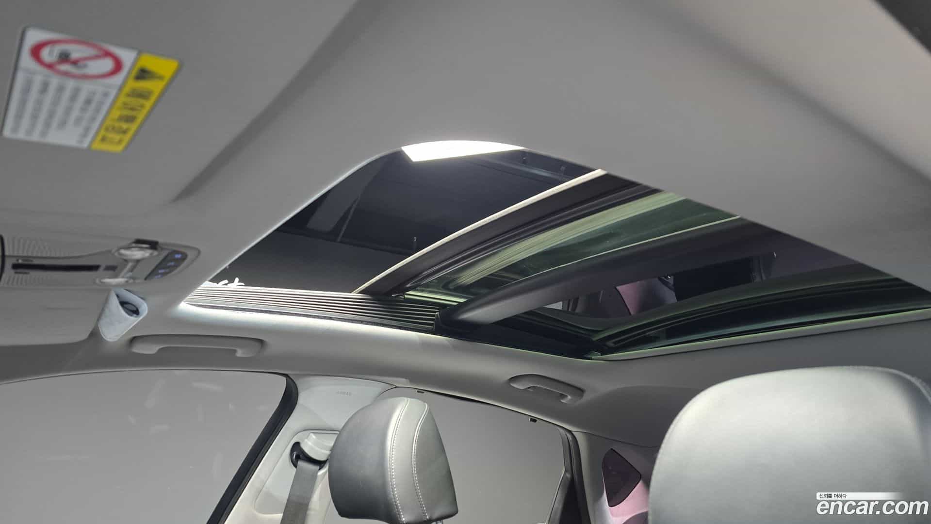 Grandeur Hyundai 2018.0-OPTION-023