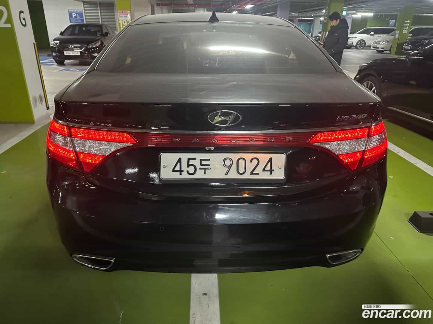 Grandeur Hyundai 2012.1-OUTER-003