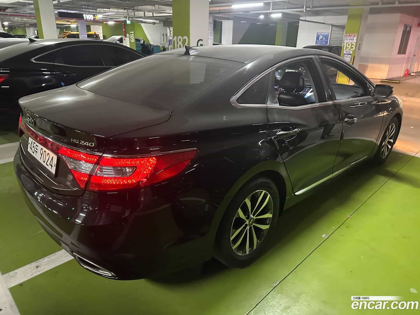 Grandeur Hyundai 2012.1-OUTER-004