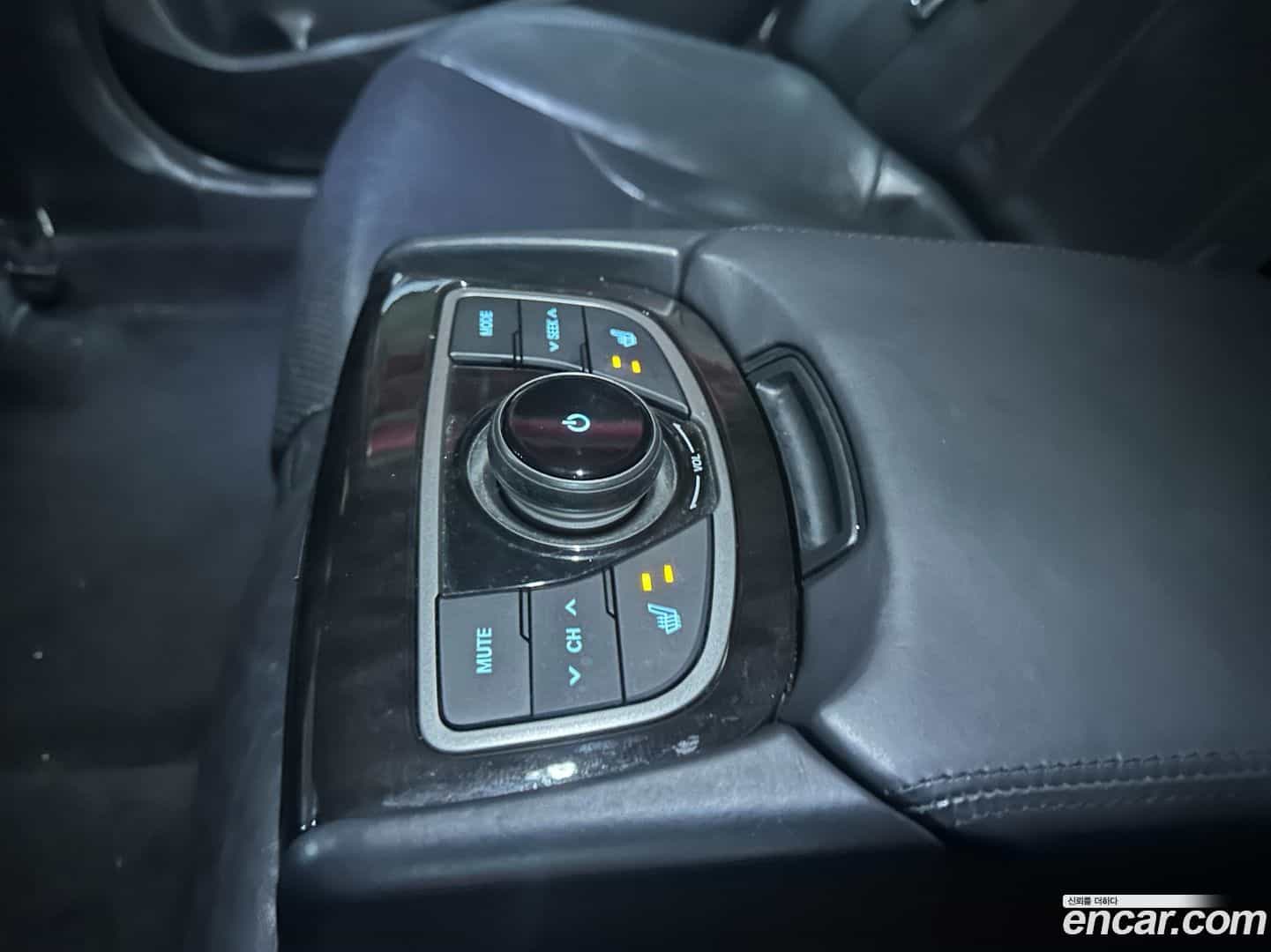 Grandeur Hyundai 2012.1-OPTION-016