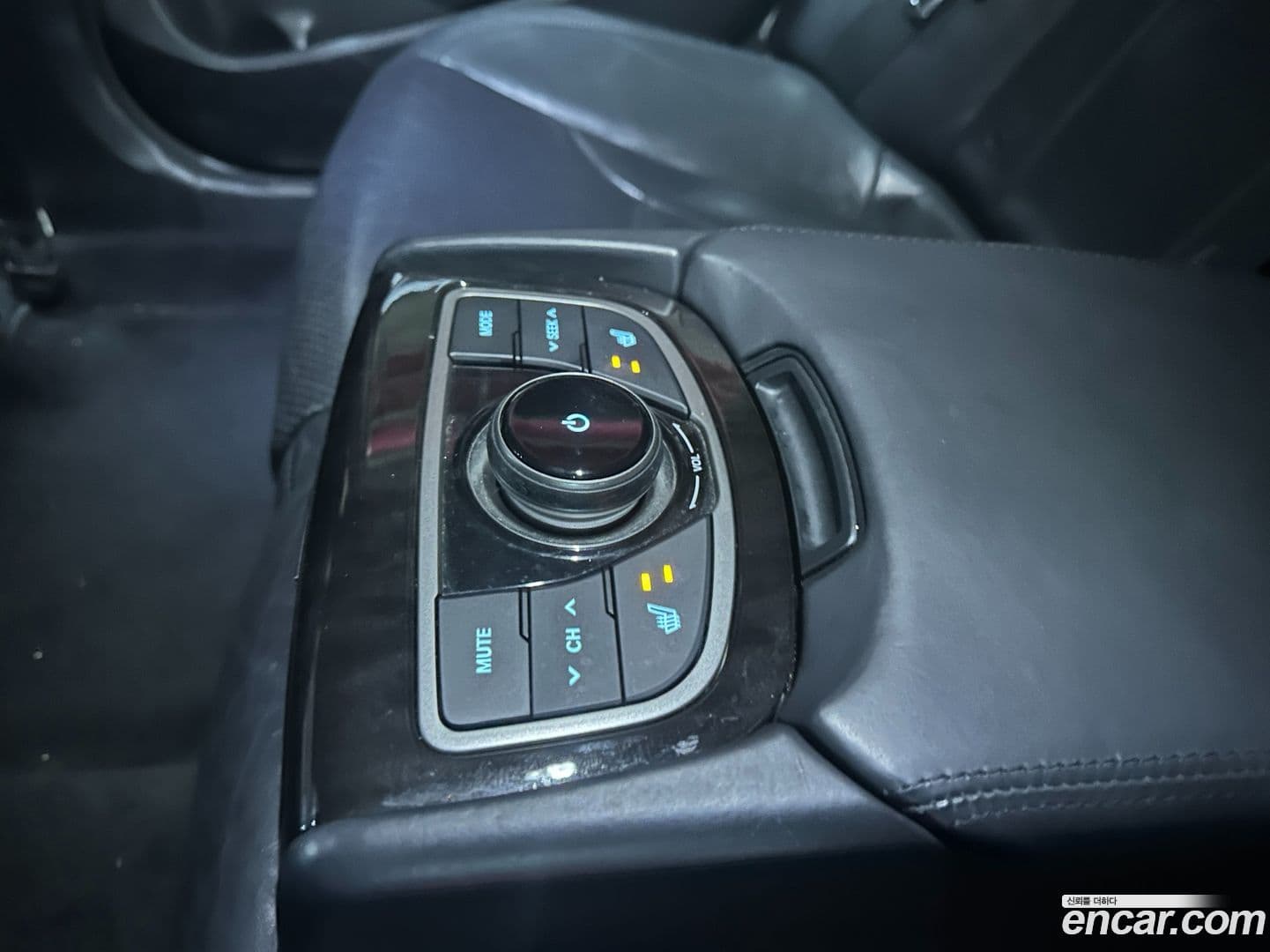 Main__Slider__Photo:Grandeur Hyundai 2012.1-11