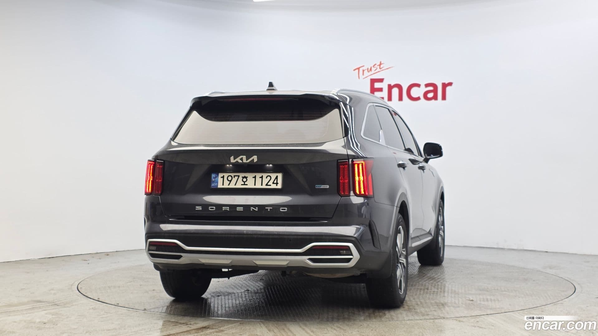 Main__Slider__Photo:Sorento Kia 2022.3-3