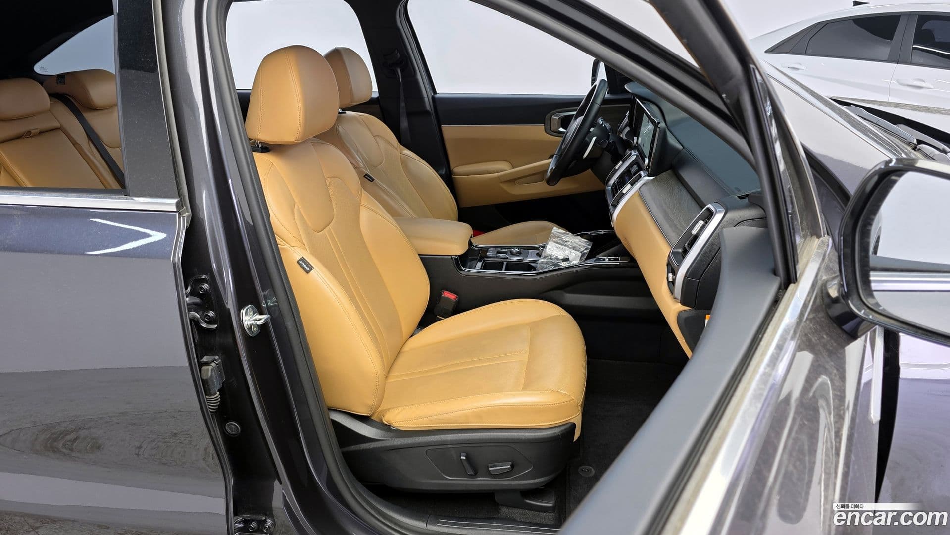 Main__Slider__Photo:Sorento Kia 2022.3-11