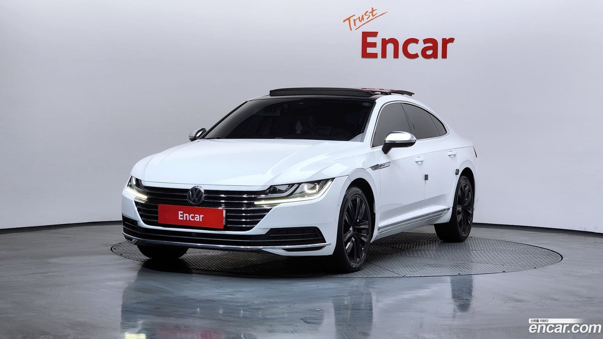 Main__Slider__Photo:Arteon Volkswagen 2019.11-0