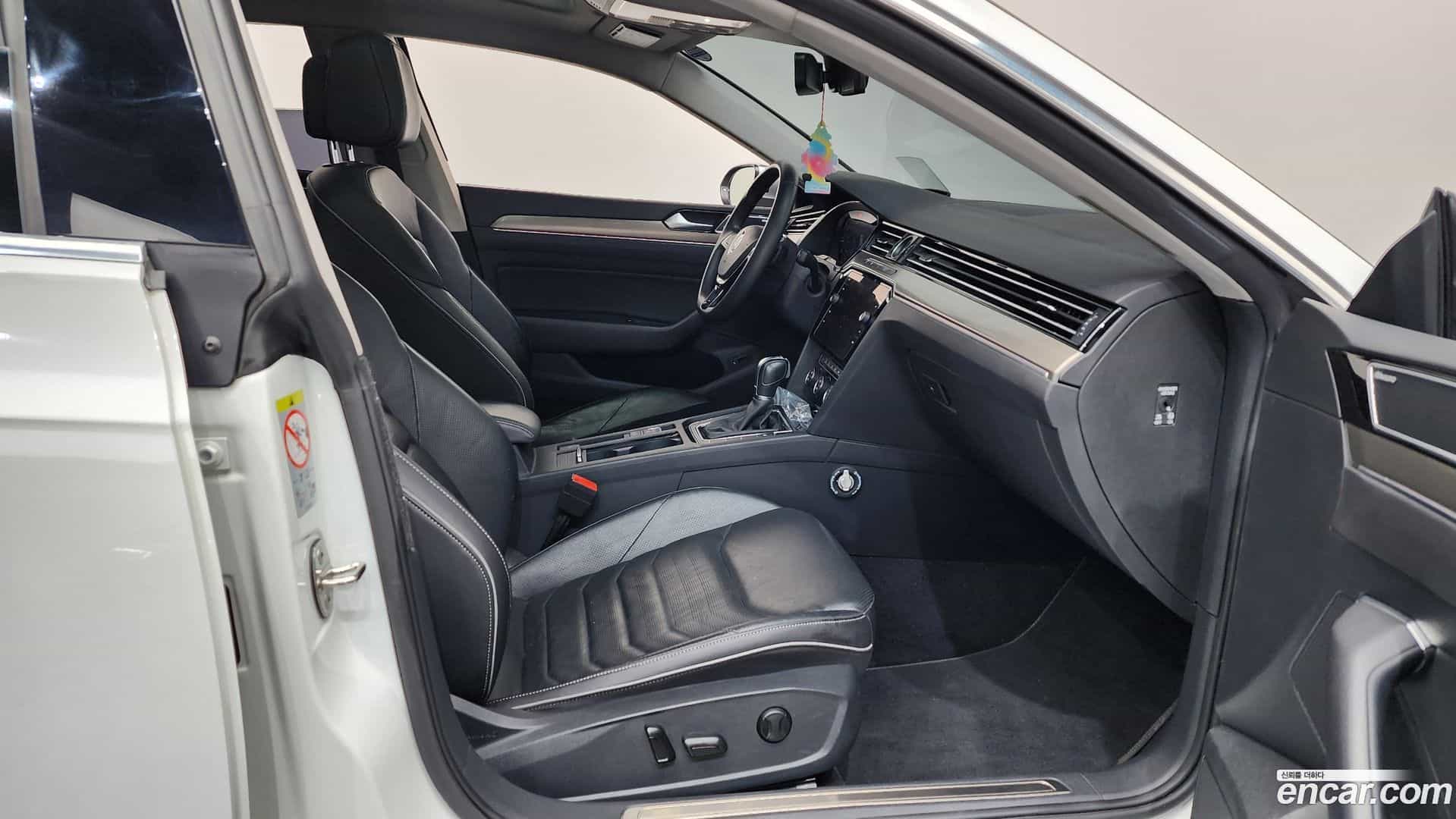 Arteon Volkswagen 2019.11-OPTION-015