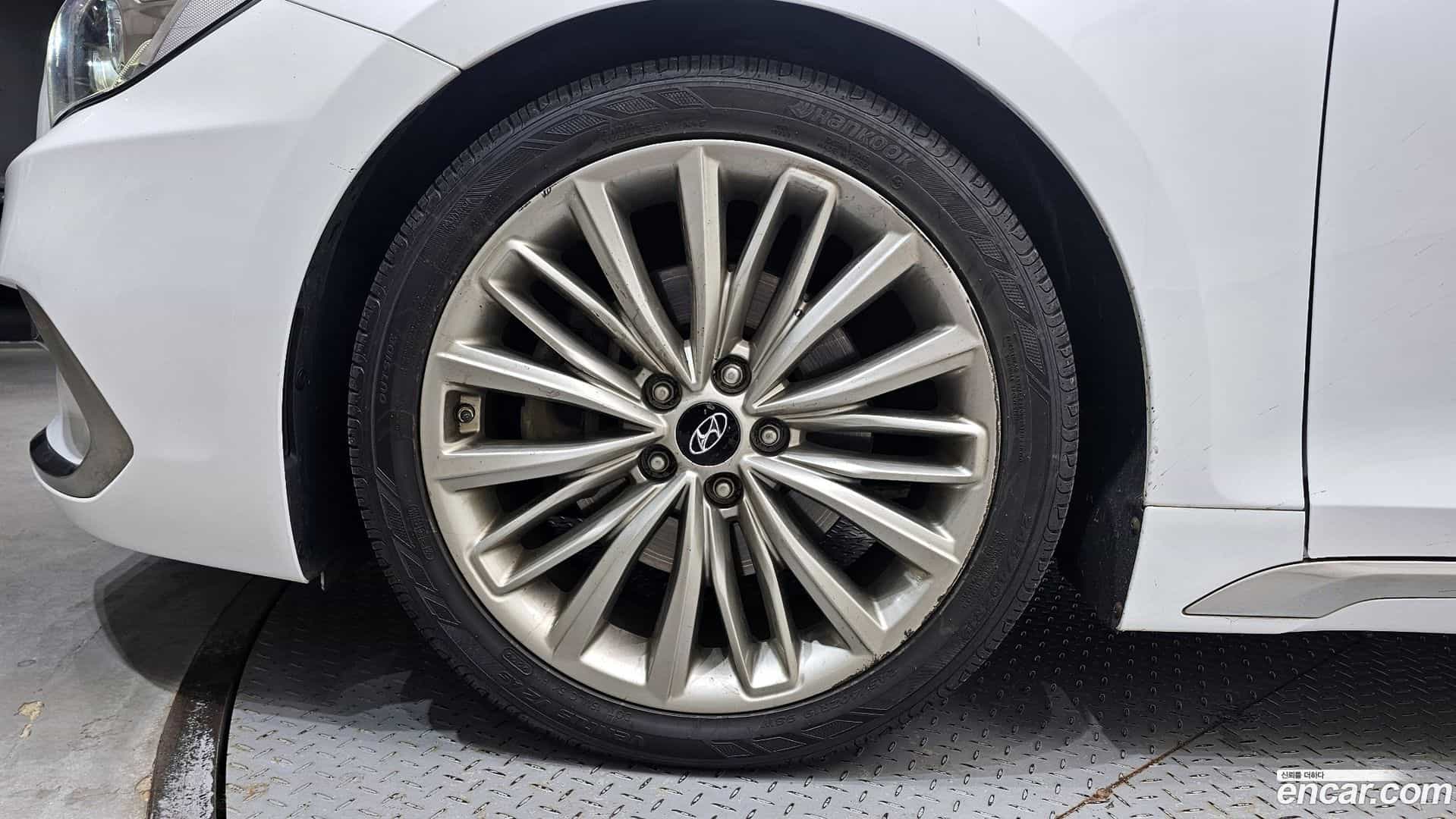 Grandeur Hyundai 2016.11-OUTER-005