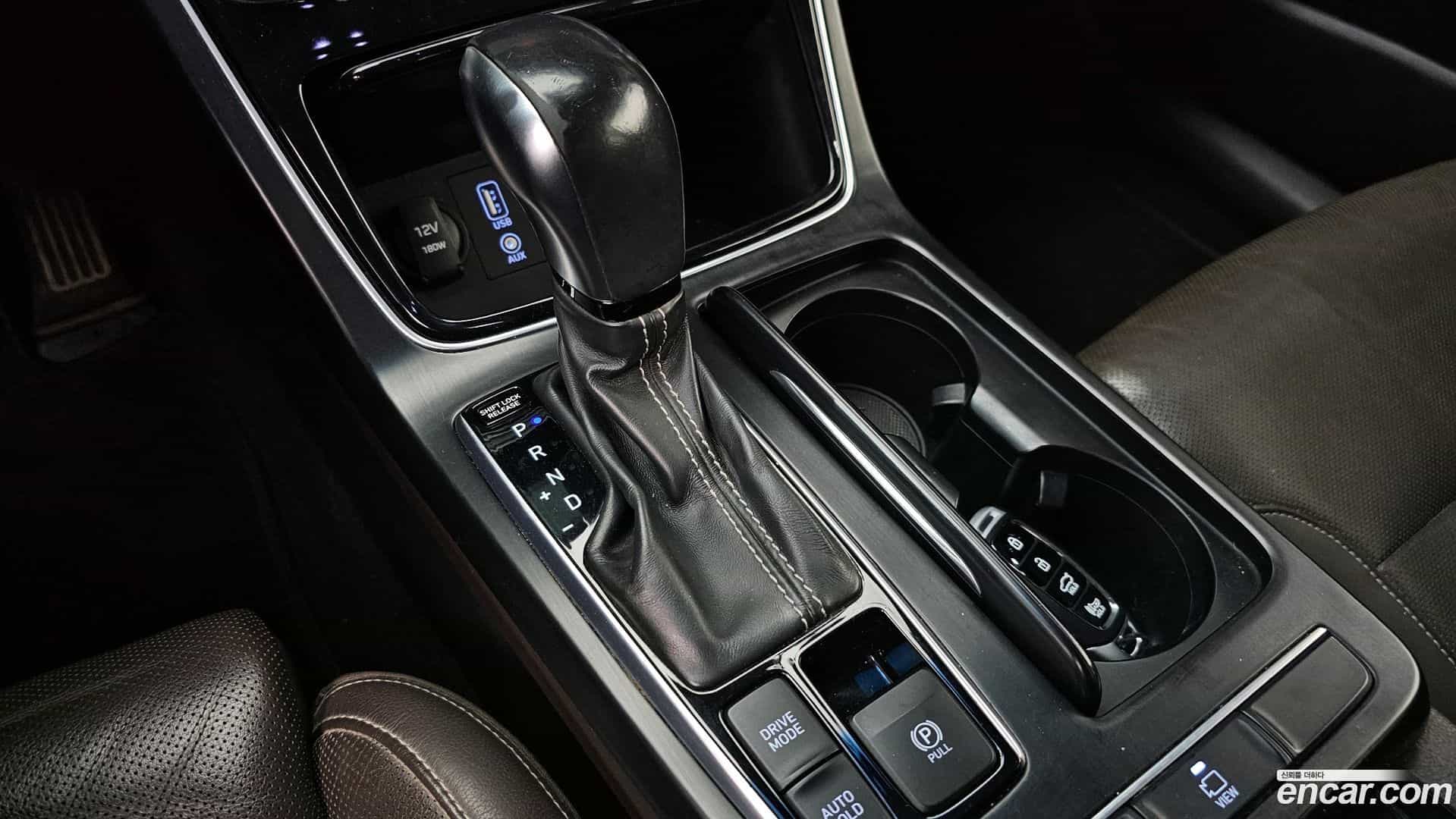 Grandeur Hyundai 2016.11-INNER-009