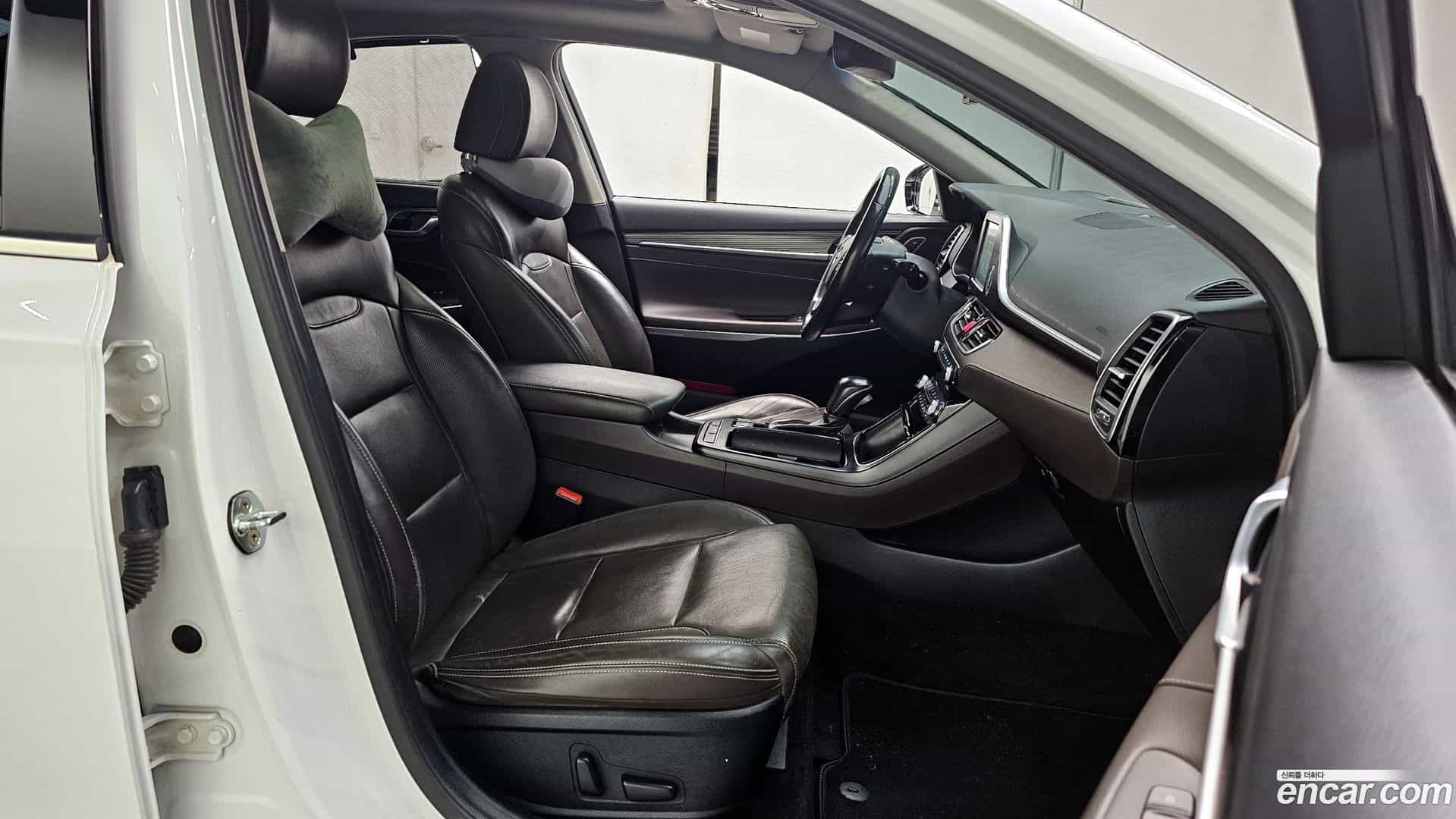 Grandeur Hyundai 2016.11-INNER-010