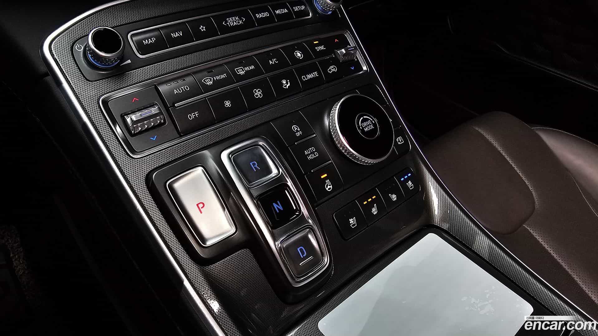 Santafe Hyundai 2022.11-INNER-009