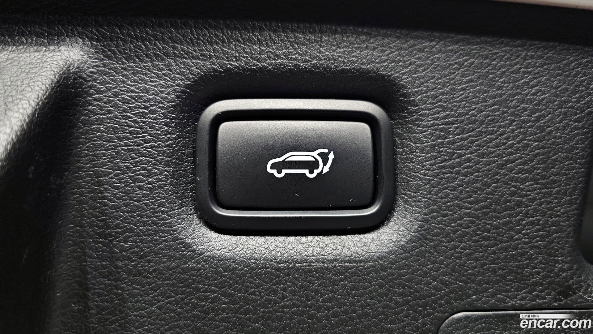 Main__Slider__Photo:Santafe Hyundai 2022.11-19