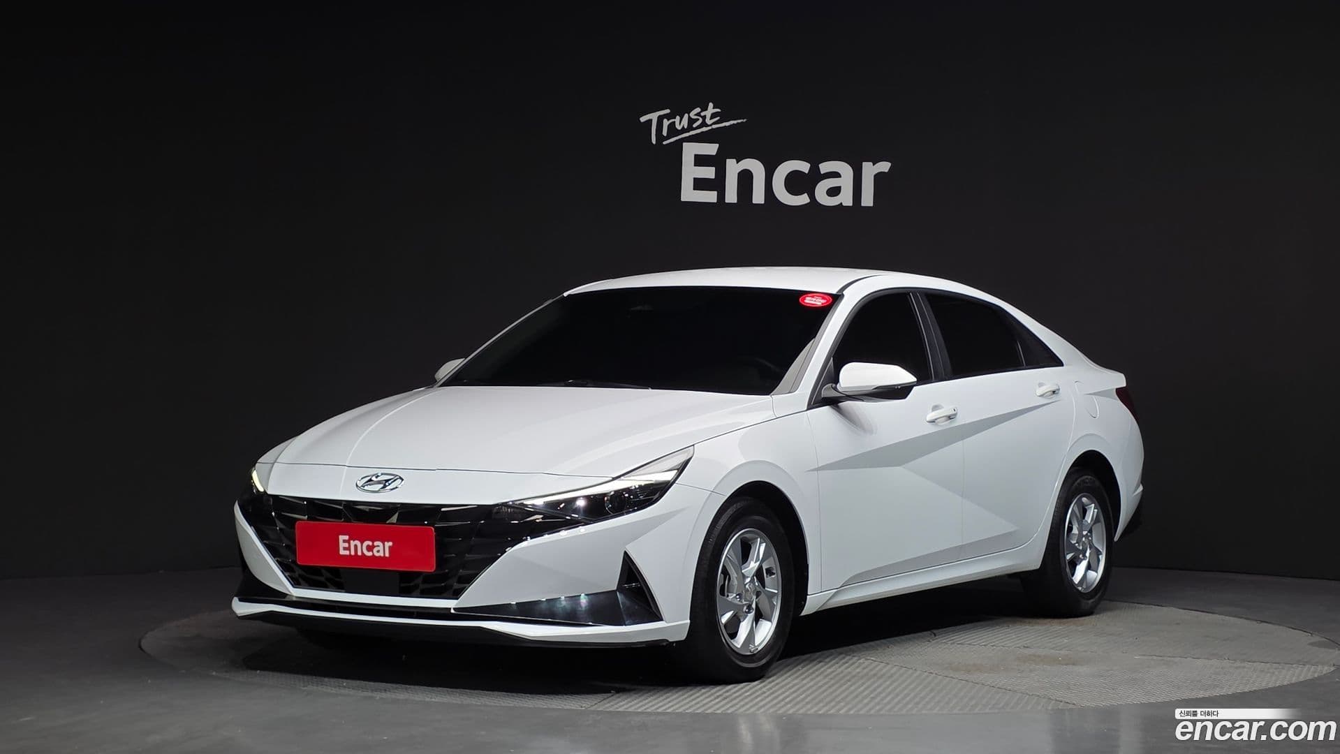 Main__Slider__Photo:AVANTE Hyundai 2021.3-0