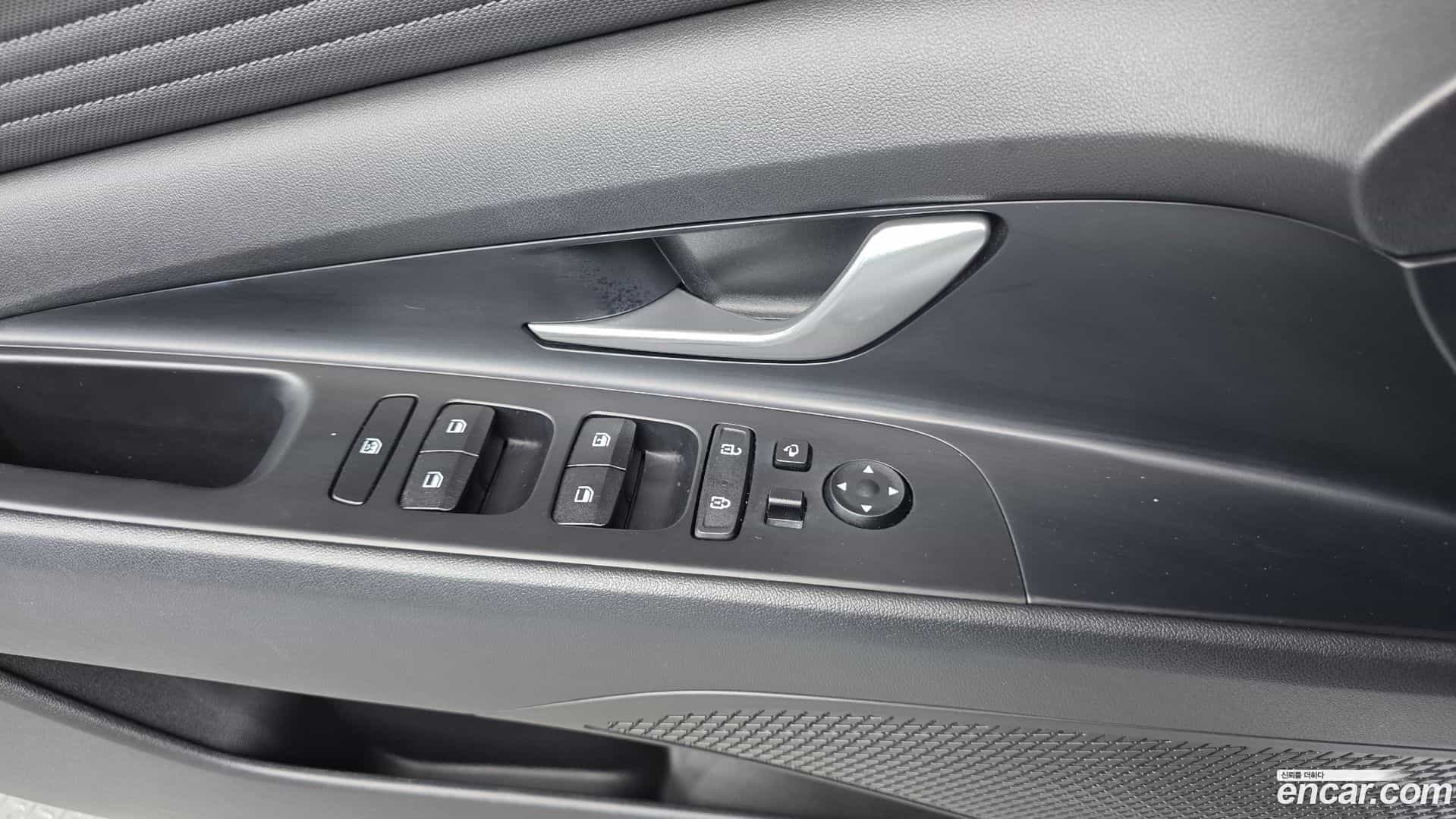 AVANTE Hyundai 2021.3-OPTION-016