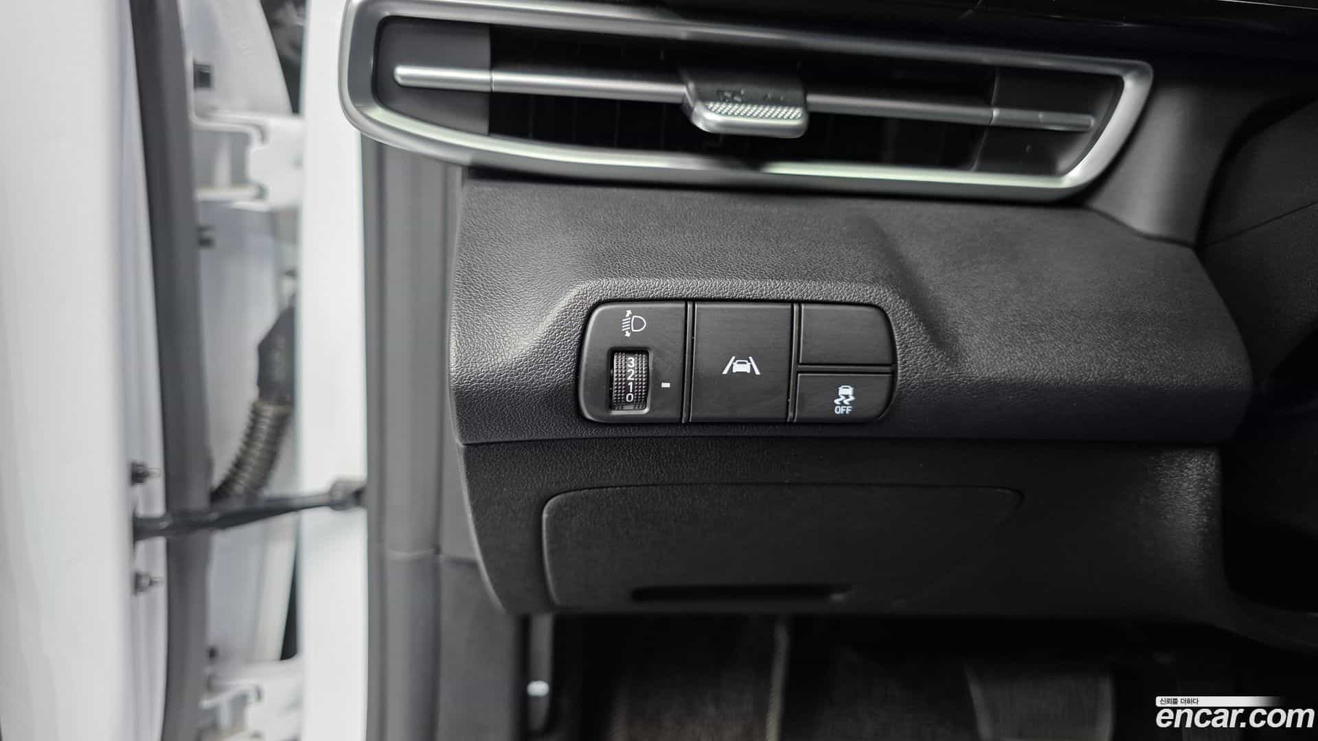 AVANTE Hyundai 2021.3-OPTION-018