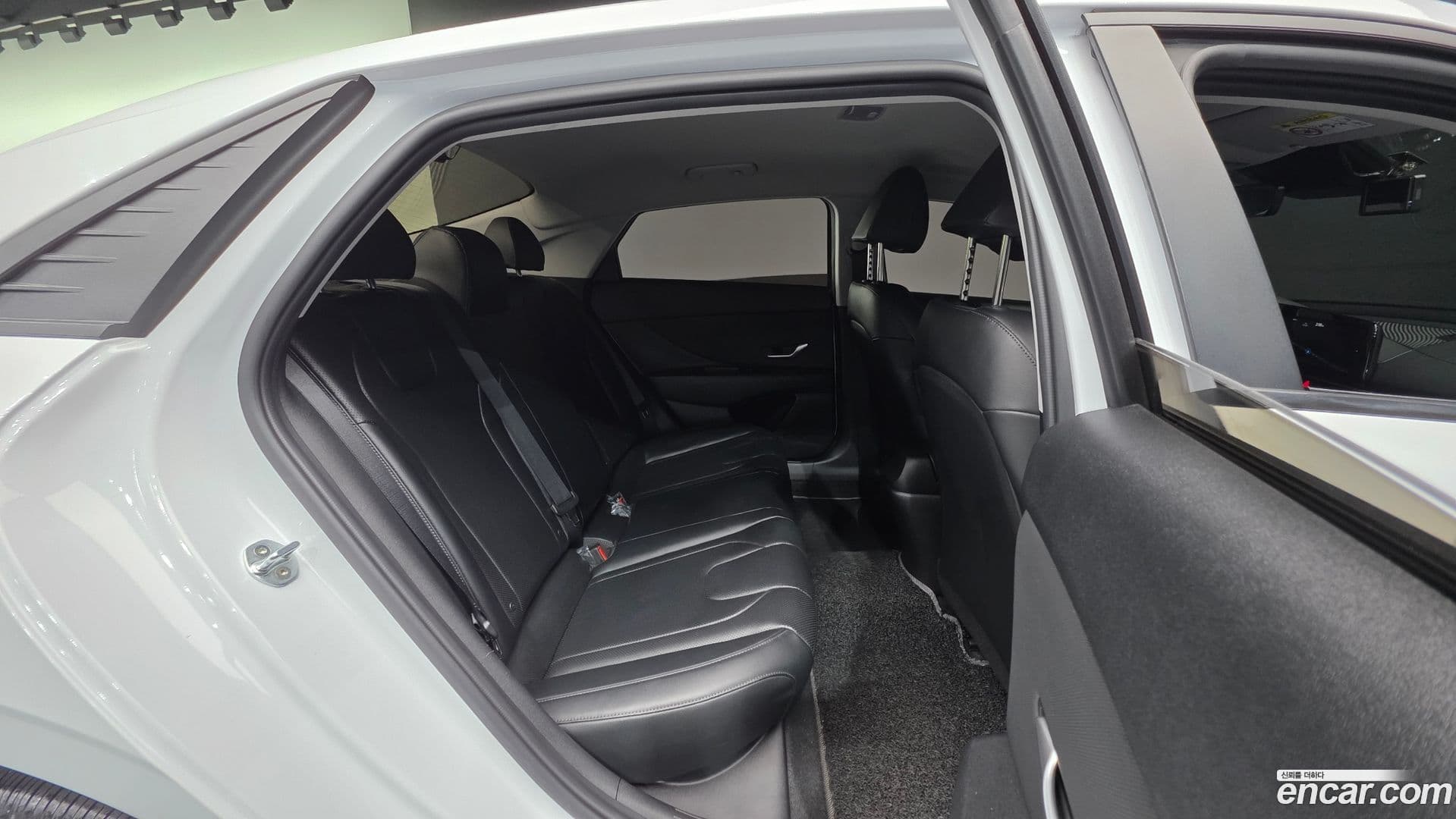 Main__Slider__Photo:AVANTE Hyundai 2021.3-18