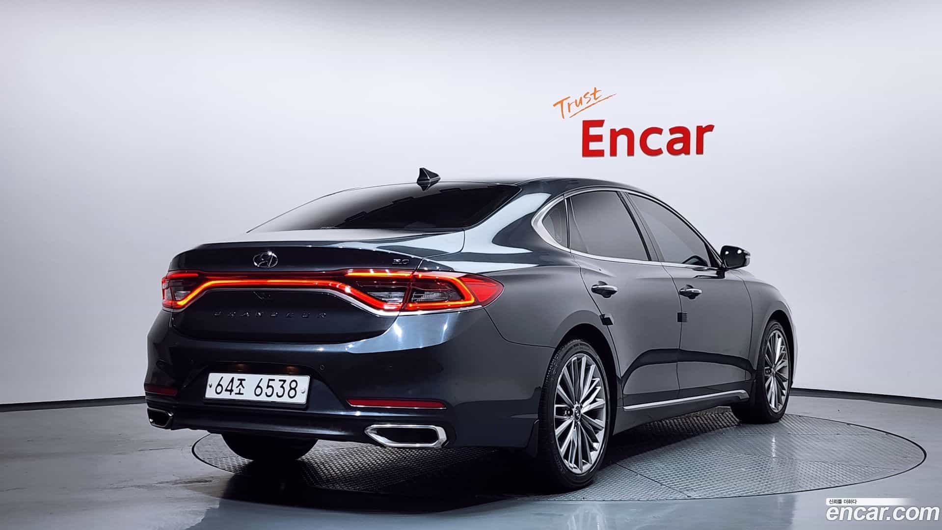 Grandeur Hyundai 2017.5-OUTER-002