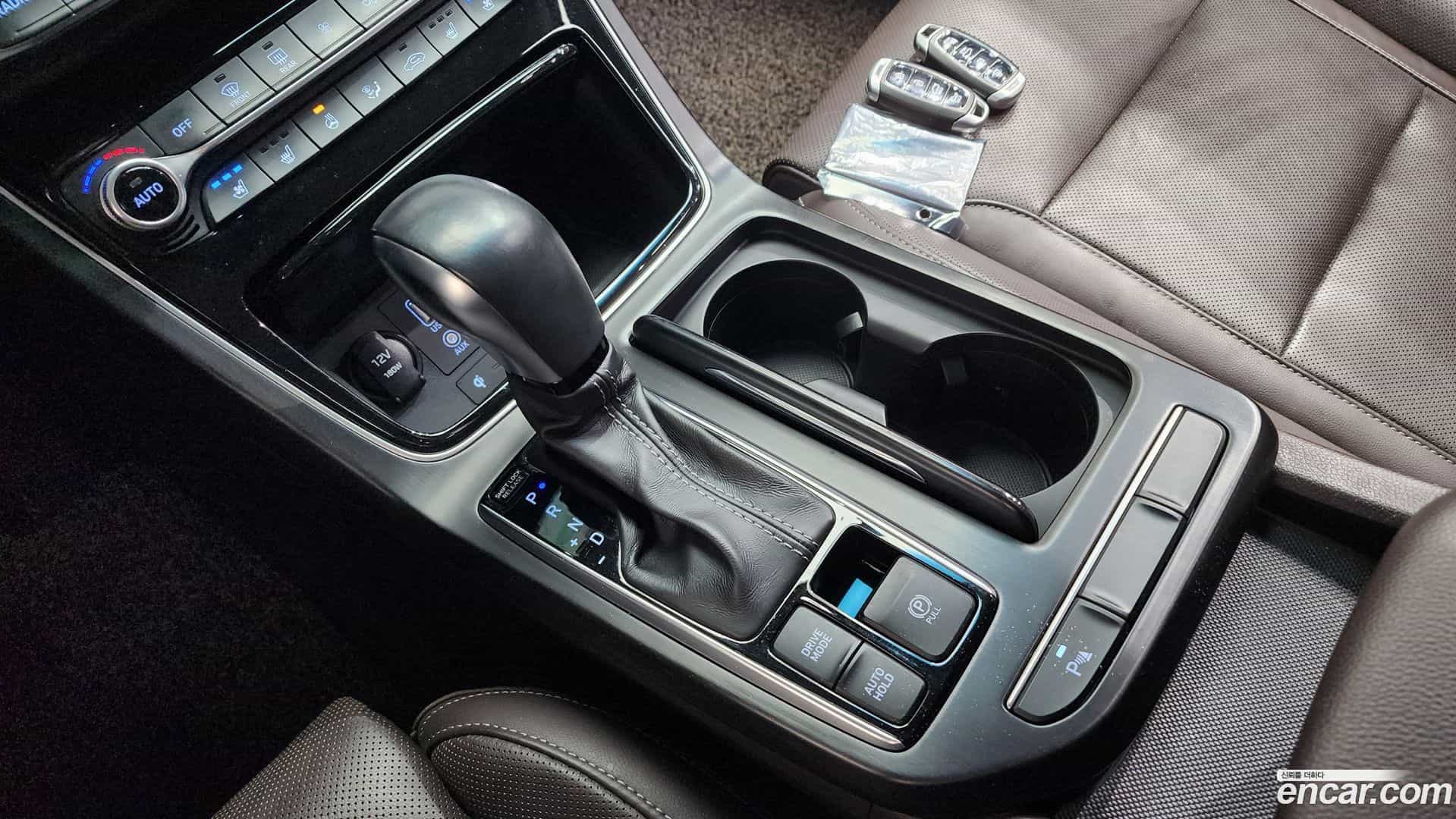 Grandeur Hyundai 2017.5-INNER-009