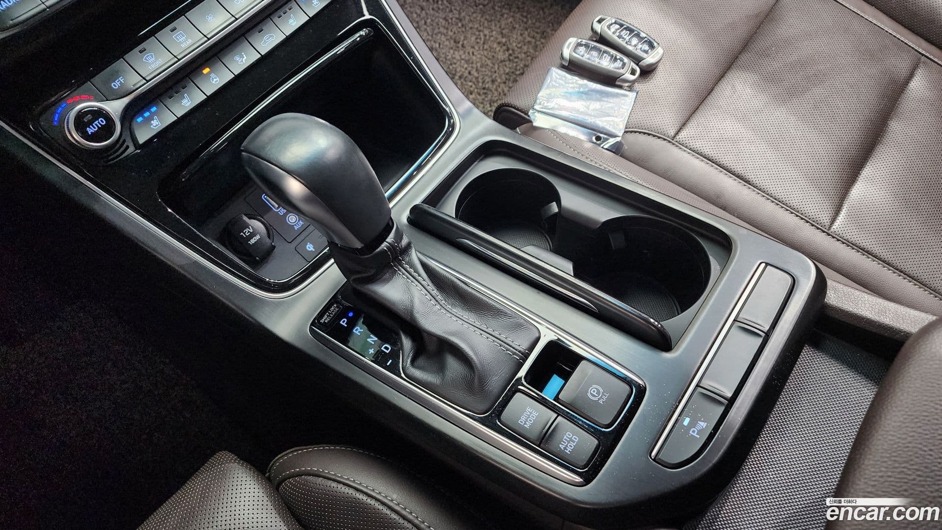 Main__Slider__Photo:Grandeur Hyundai 2017.5-8