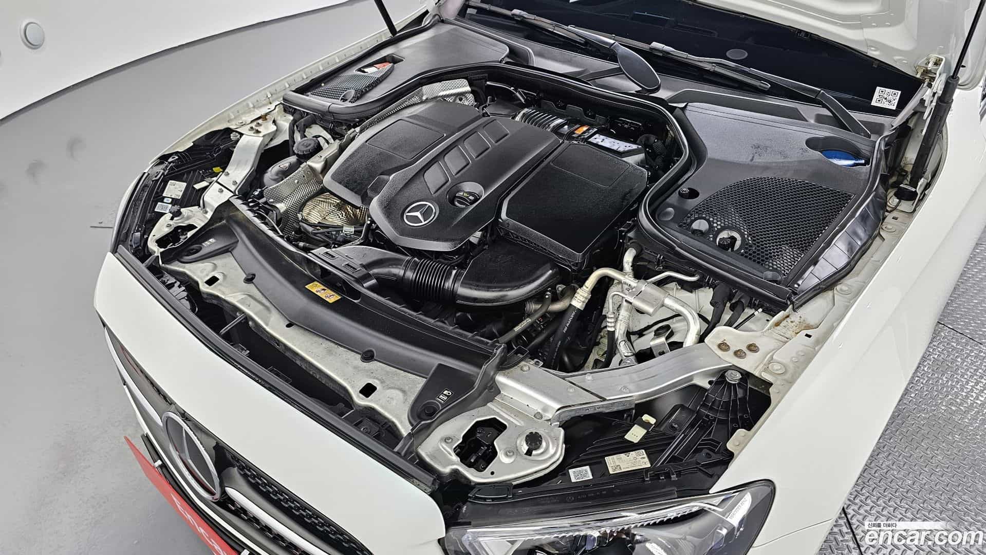 E-Class Mercedes-Benz 2020.10-INNER-006