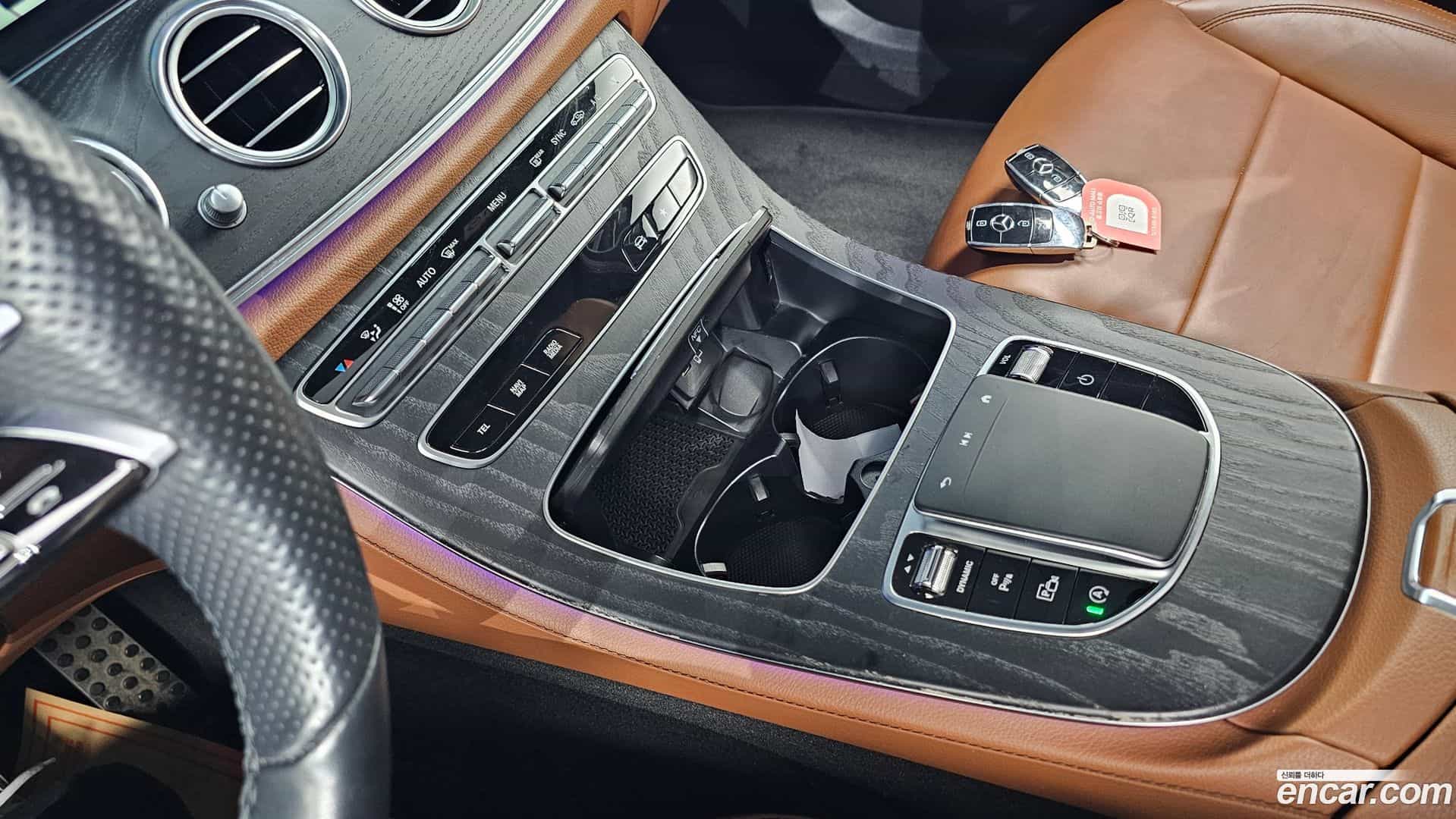 E-Class Mercedes-Benz 2020.10-INNER-009