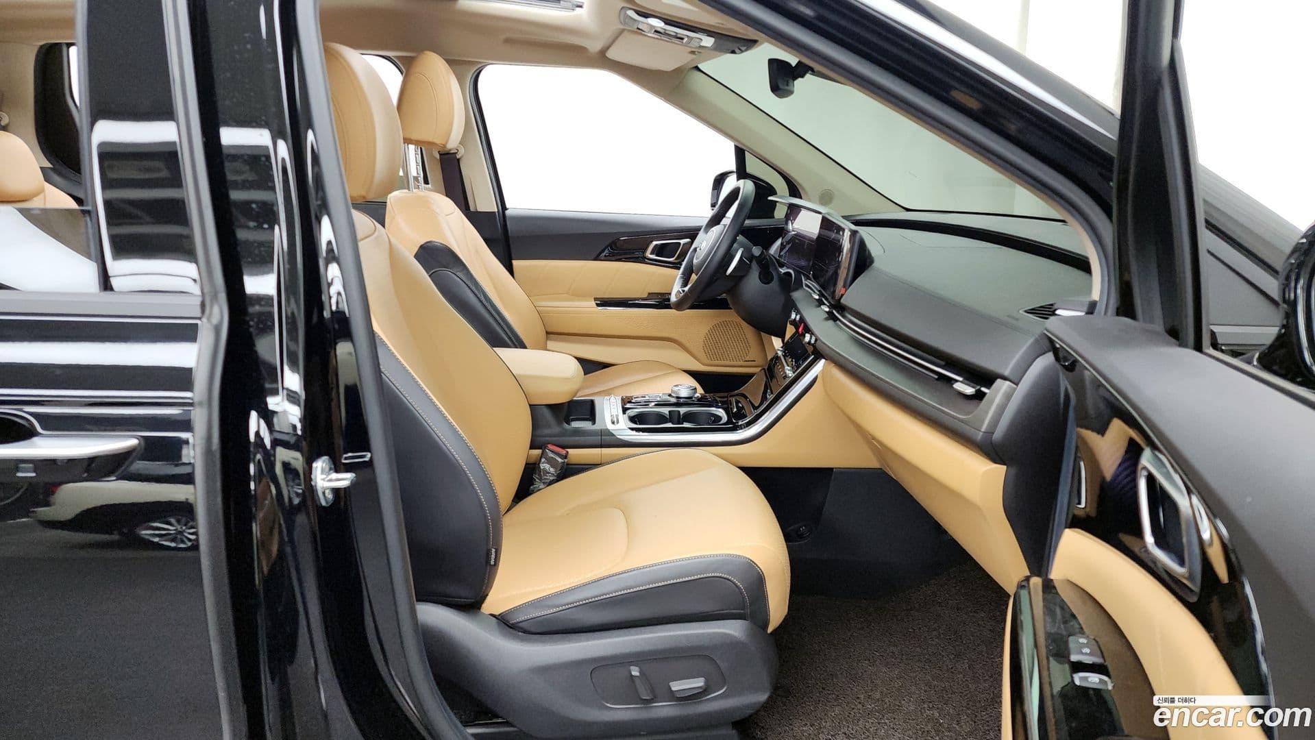 Main__Slider__Photo:Canival Kia 2020.9-10