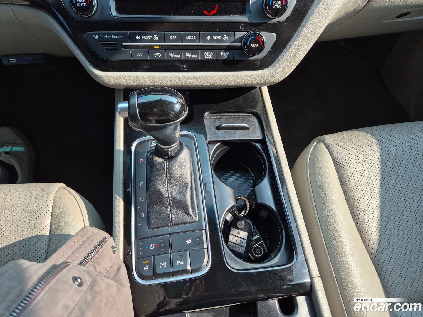 Main__Slider__Photo:Canival Kia 2014.10-9