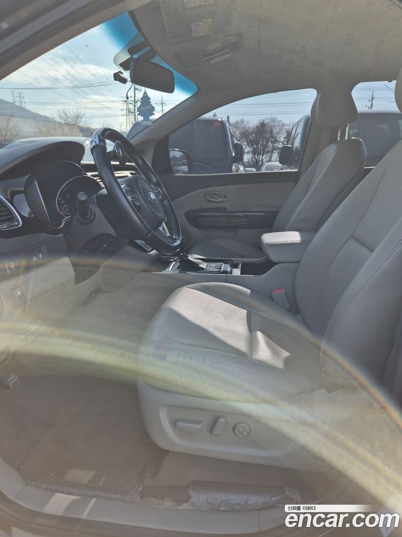 Main__Slider__Photo:Canival Kia 2014.10-14