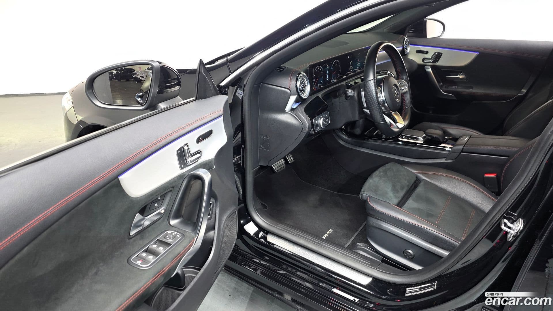 Main__Slider__Photo:CLA-Class Mercedes-Benz 2022.11-10