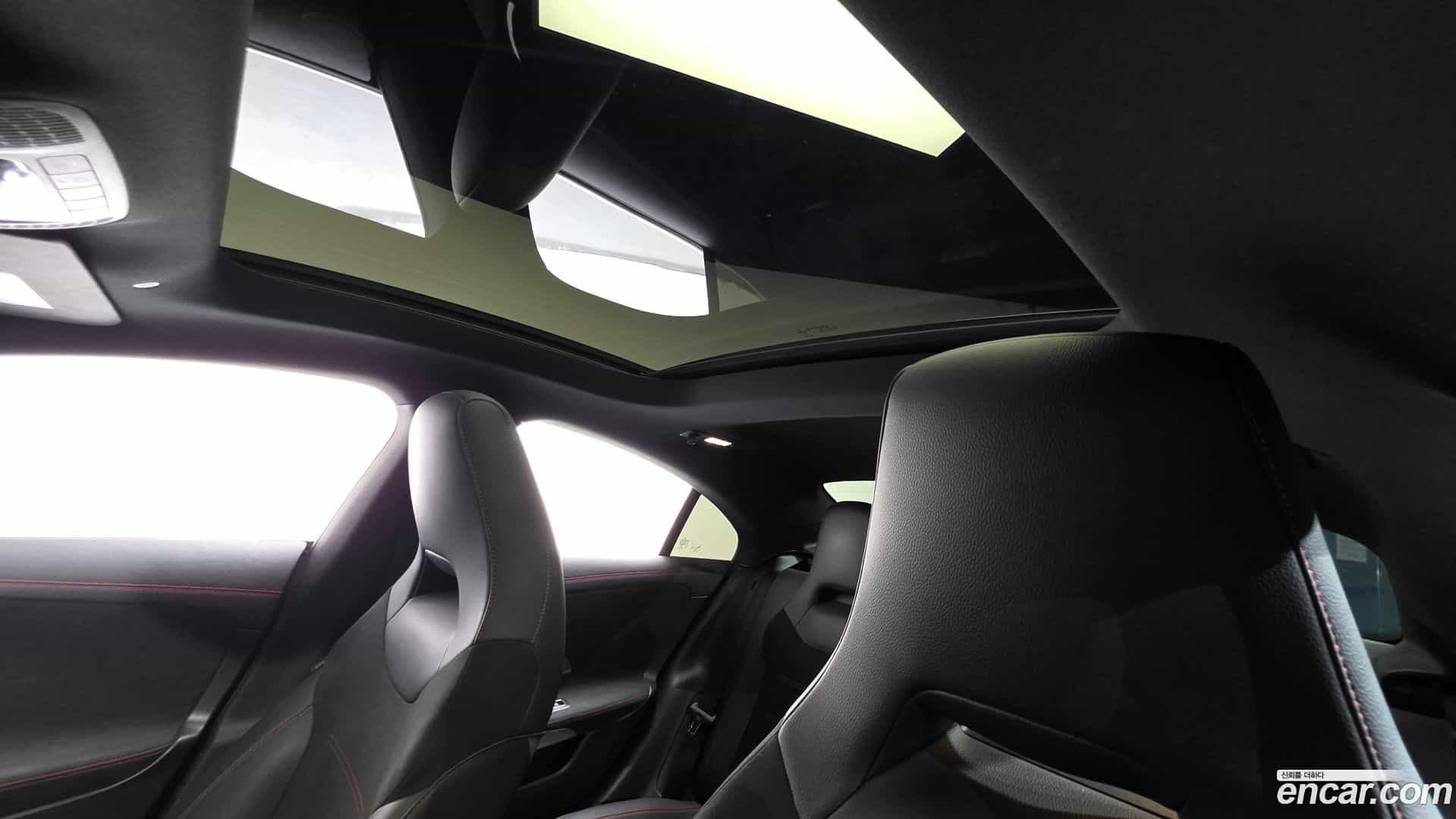 CLA-Class Mercedes-Benz 2022.11-OPTION-022