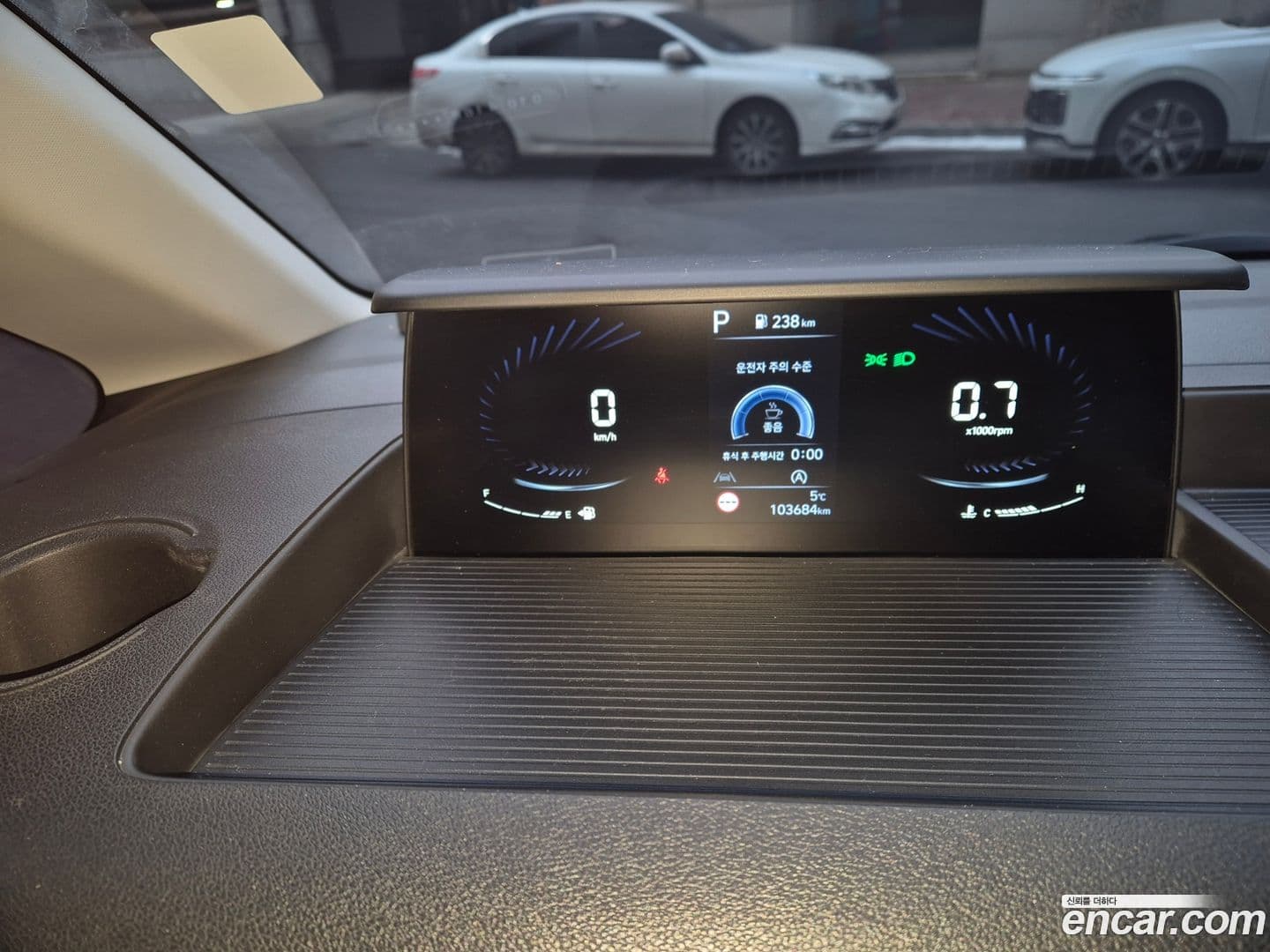 Main__Slider__Photo:Staria Hyundai 2022.6-4