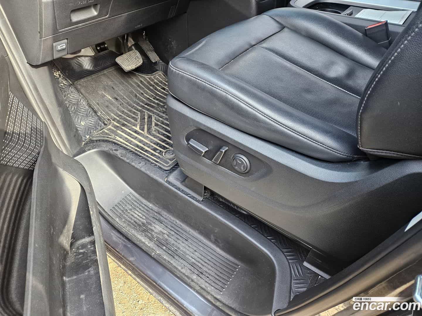 Staria Hyundai 2022.6-INNER-007