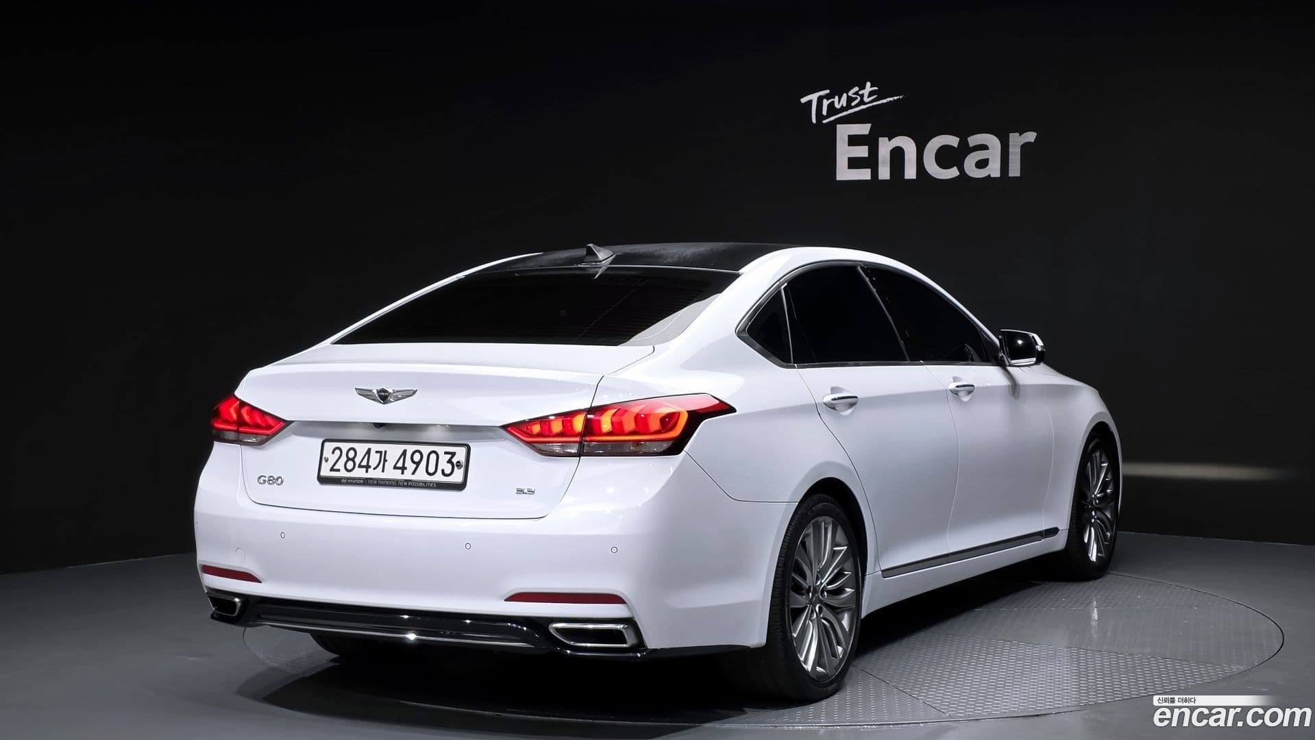 Main__Slider__Photo:G80 Genesis 2016.9-1