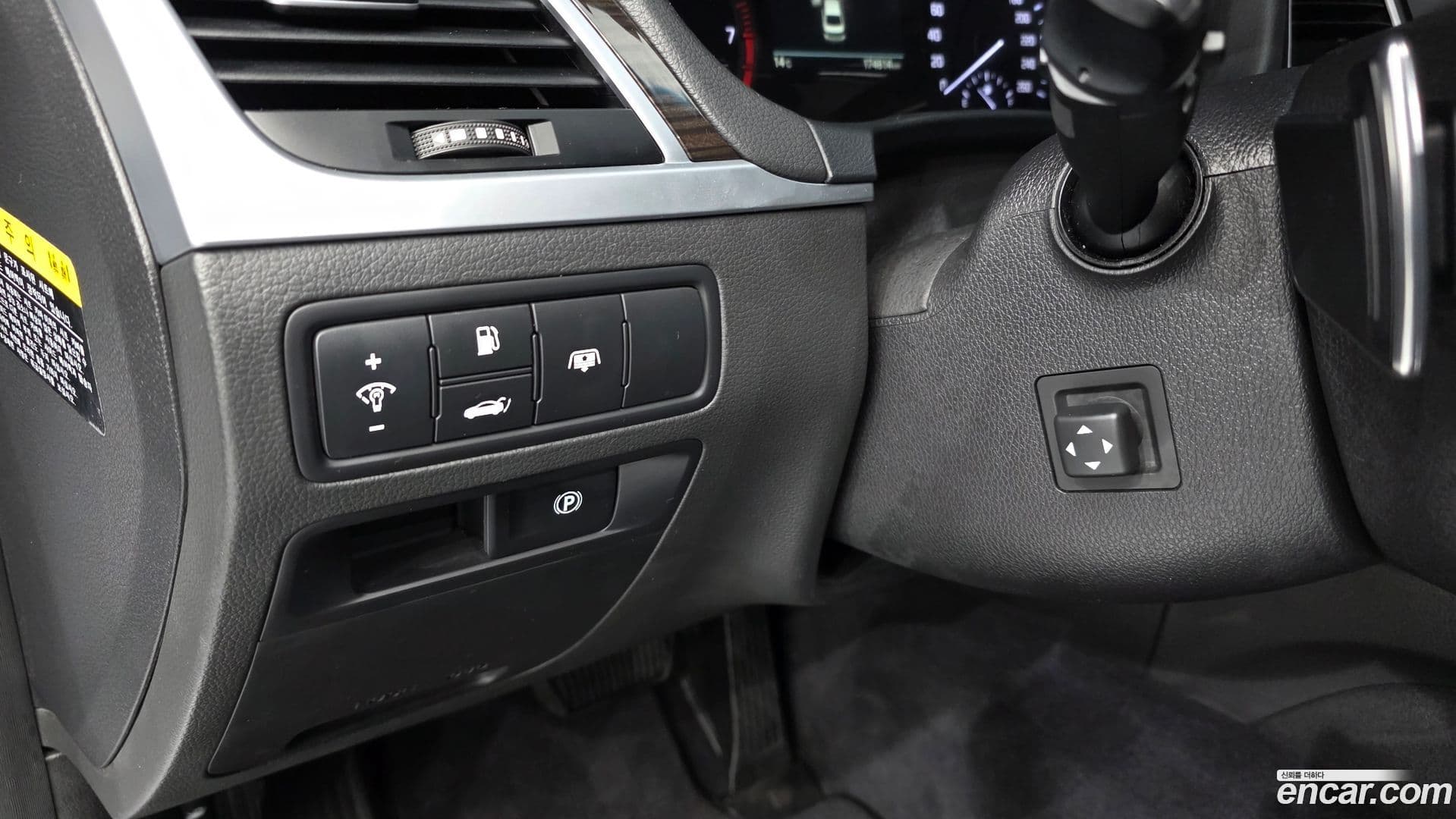 Main__Slider__Photo:G80 Genesis 2016.9-13