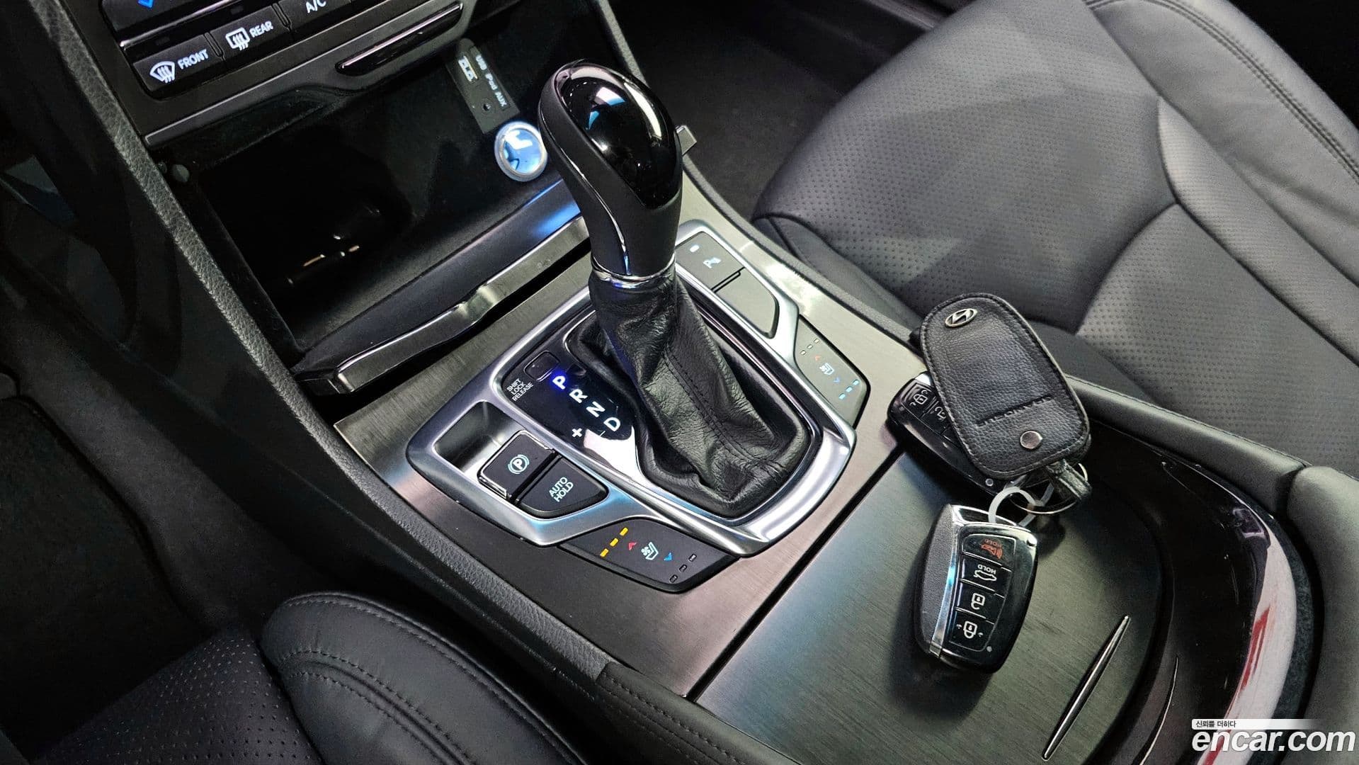 Main__Slider__Photo:Grandeur Hyundai 2016.10-8