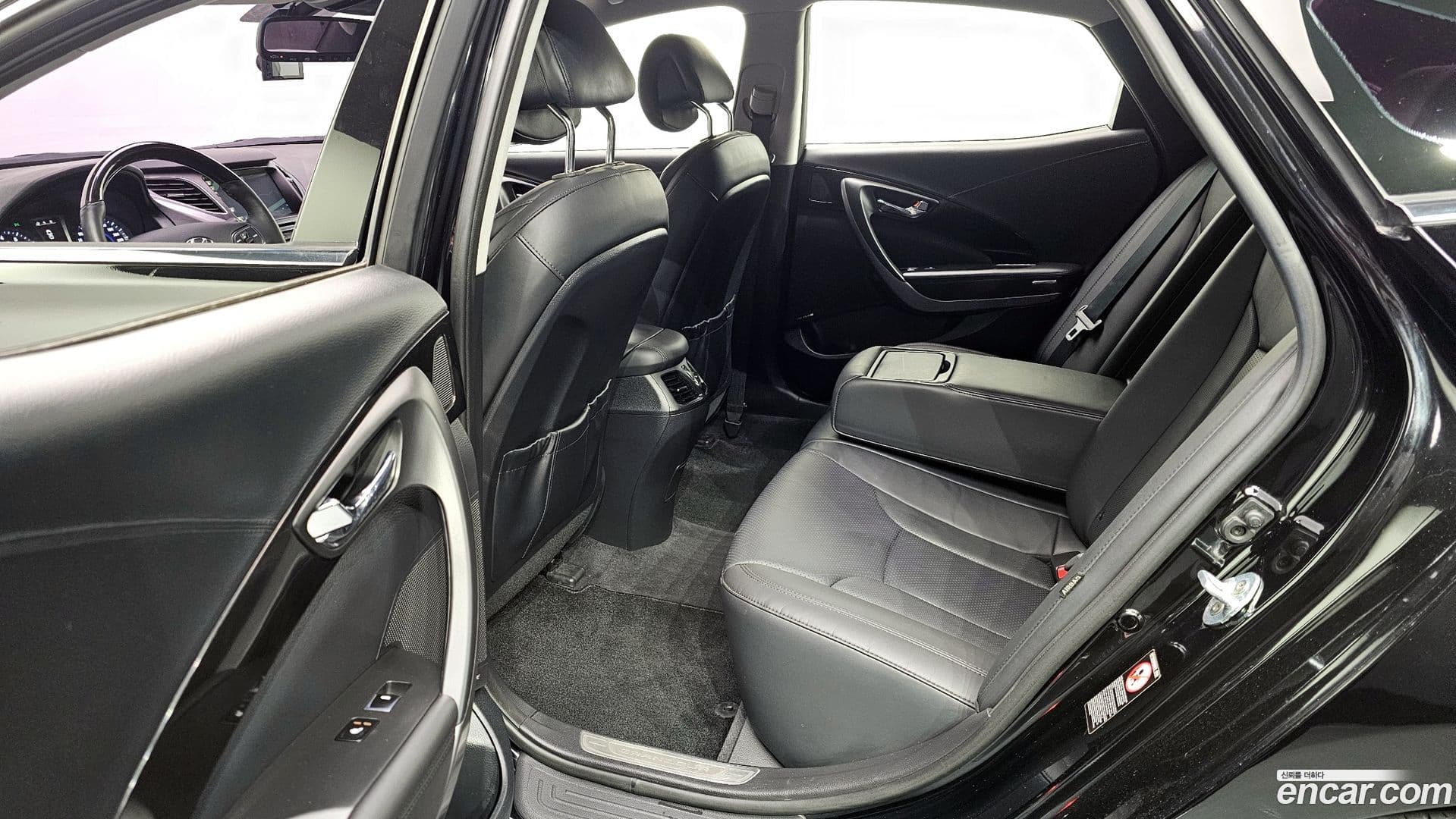 Main__Slider__Photo:Grandeur Hyundai 2016.10-10