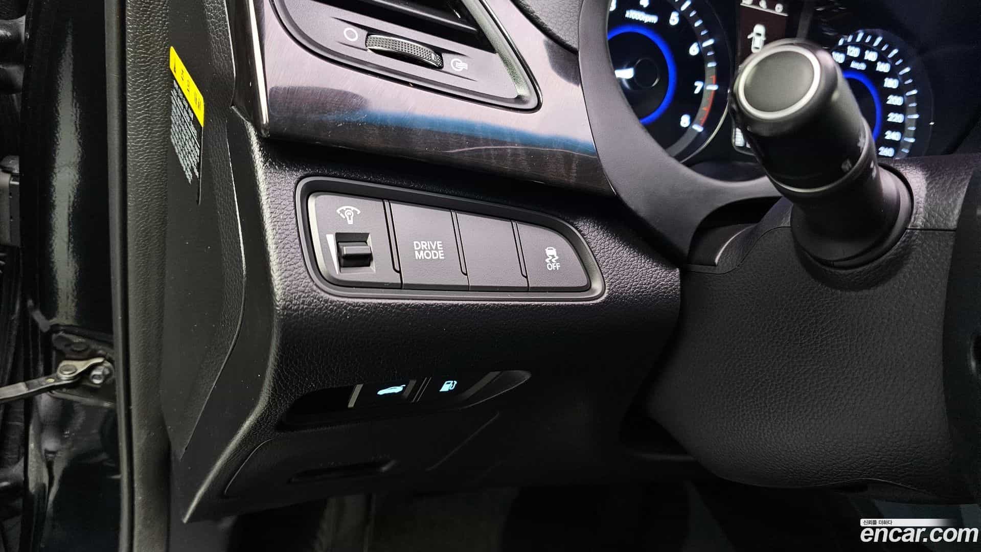 Grandeur Hyundai 2016.10-OPTION-018