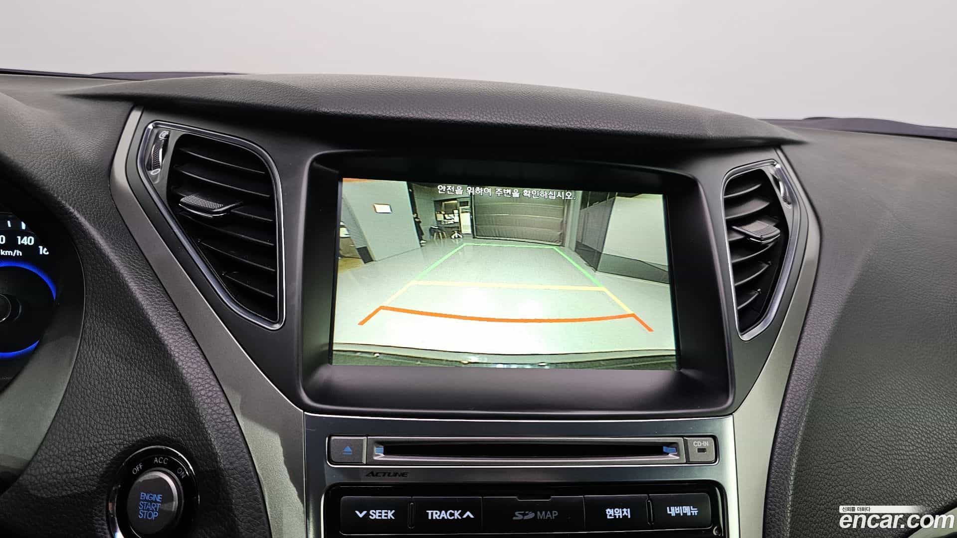 Grandeur Hyundai 2016.10-OPTION-021