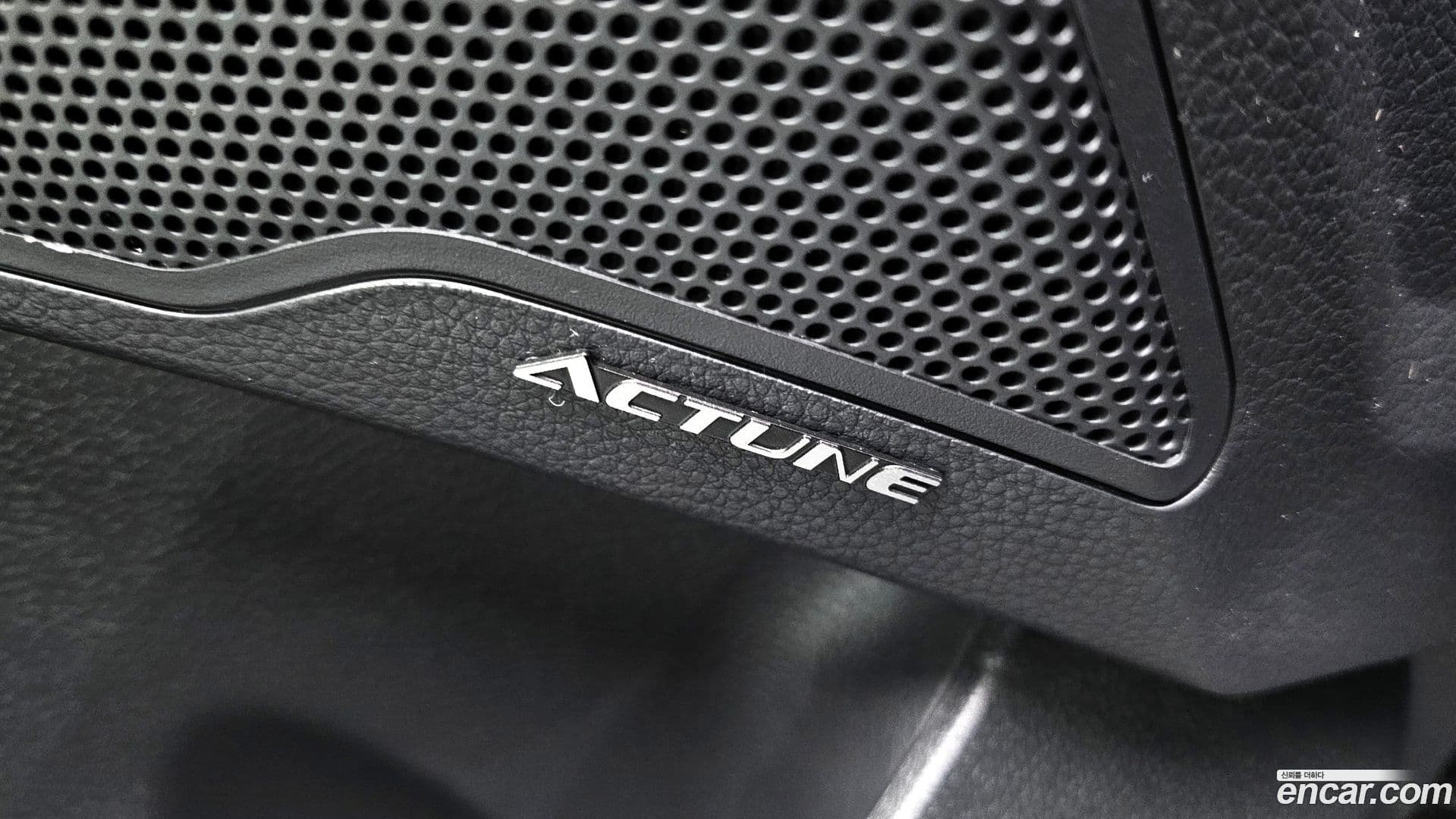 Main__Slider__Photo:Grandeur Hyundai 2016.10-18