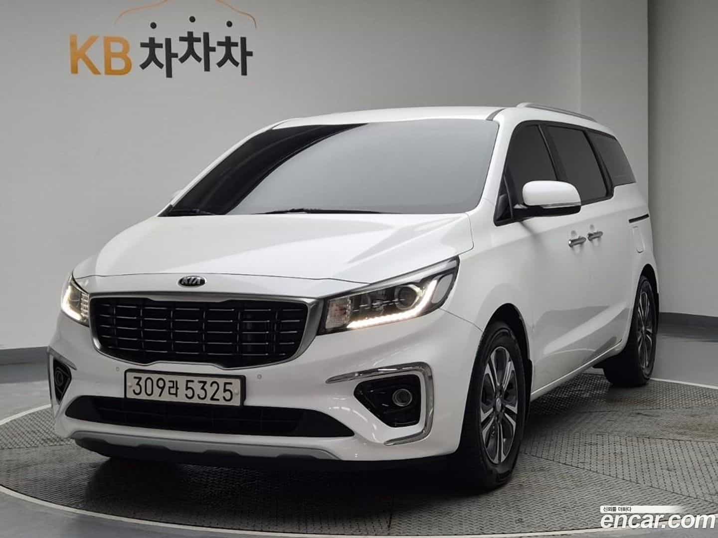 Canival Kia 2018.9-OUTER-001
